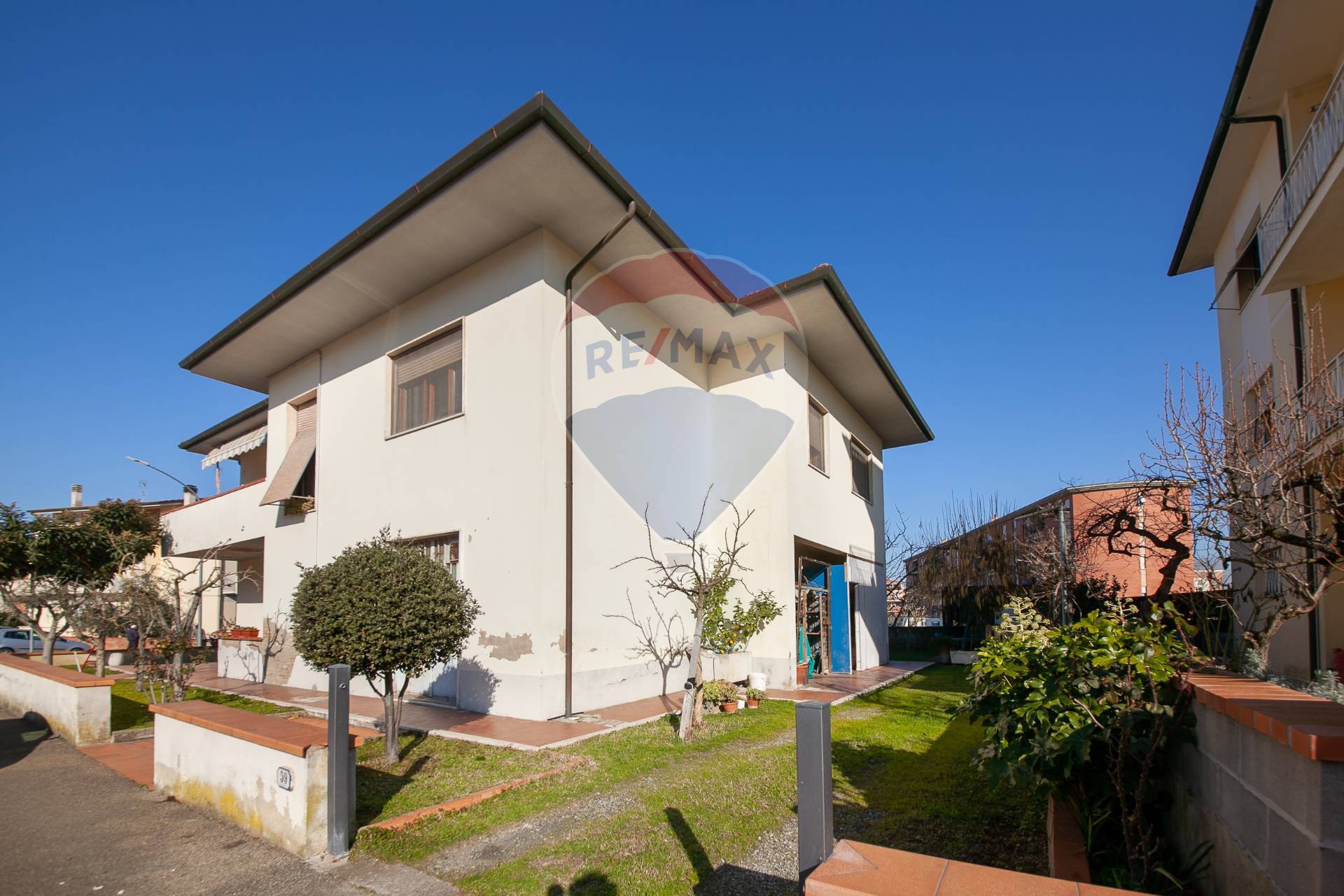  ponsacco vendita quart:  re-max-quality-house