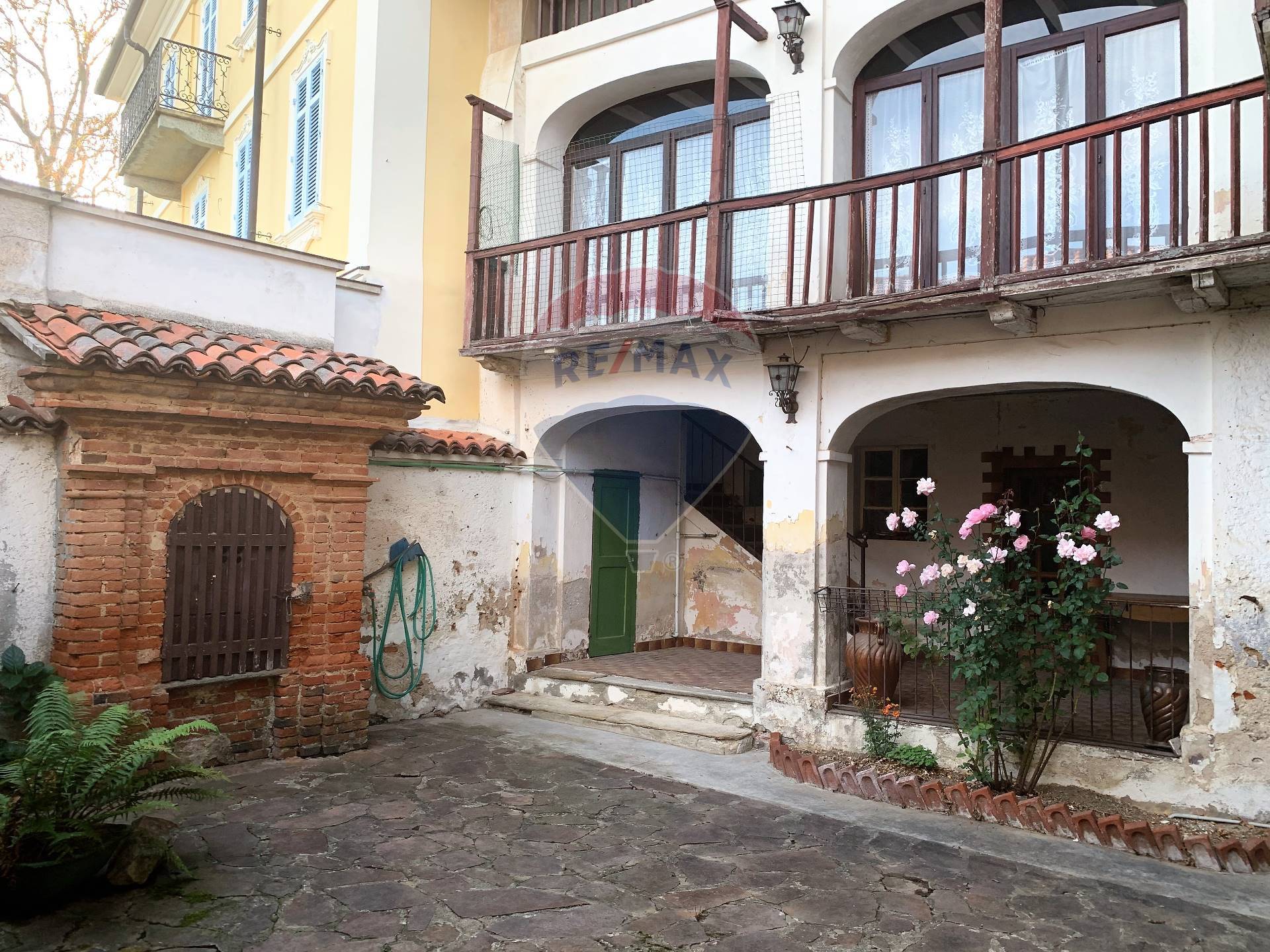 Villa Unifamiliare - Indipendente POLLONE vendita  Cangio  RE/MAX Unit