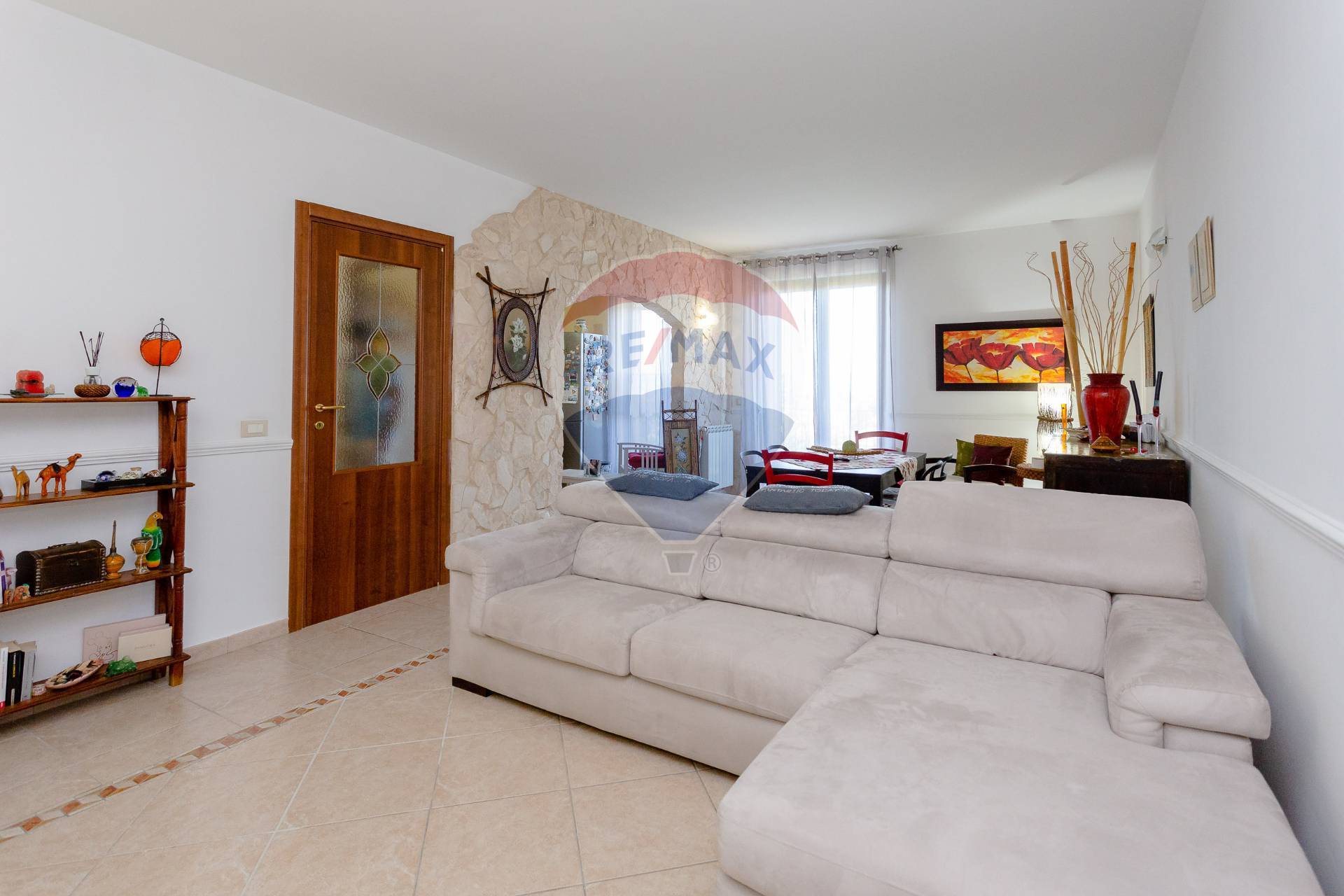 Appartamento VIAGRANDE vendita    RE/MAX Estates