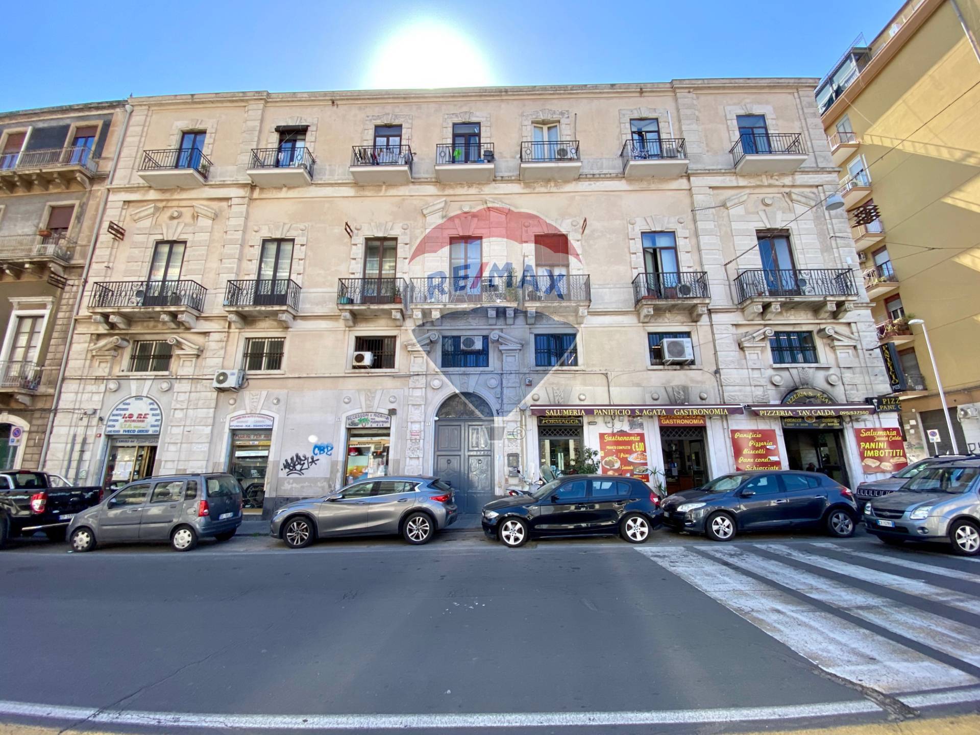  catania vendita quart: zona centro re-max-realizza