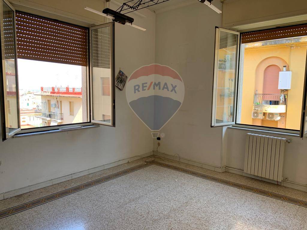  napoli affitto quart: avvocata re-max-advisor