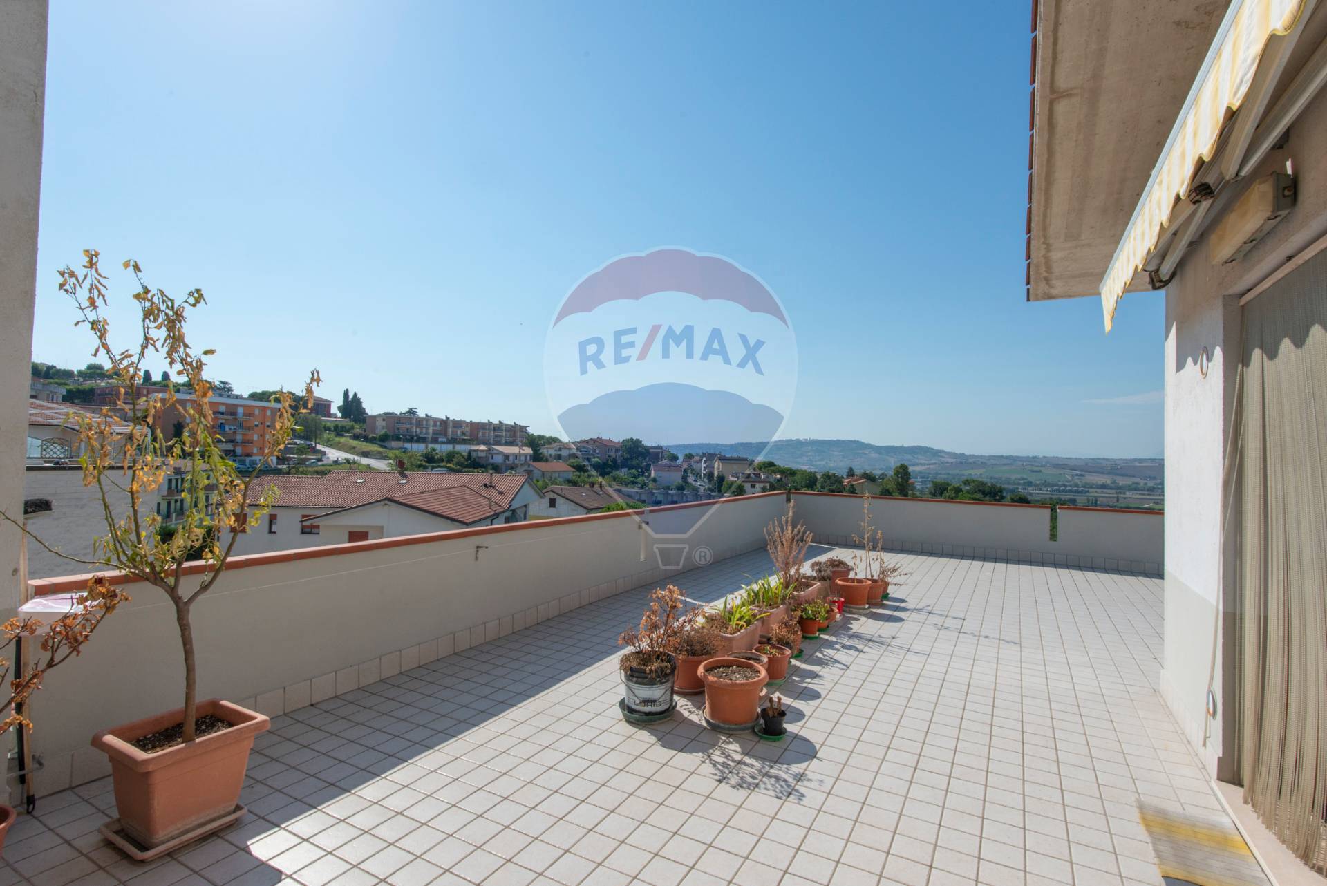 Appartamento CASTELFIDARDO vendita    RE/MAX Master Class