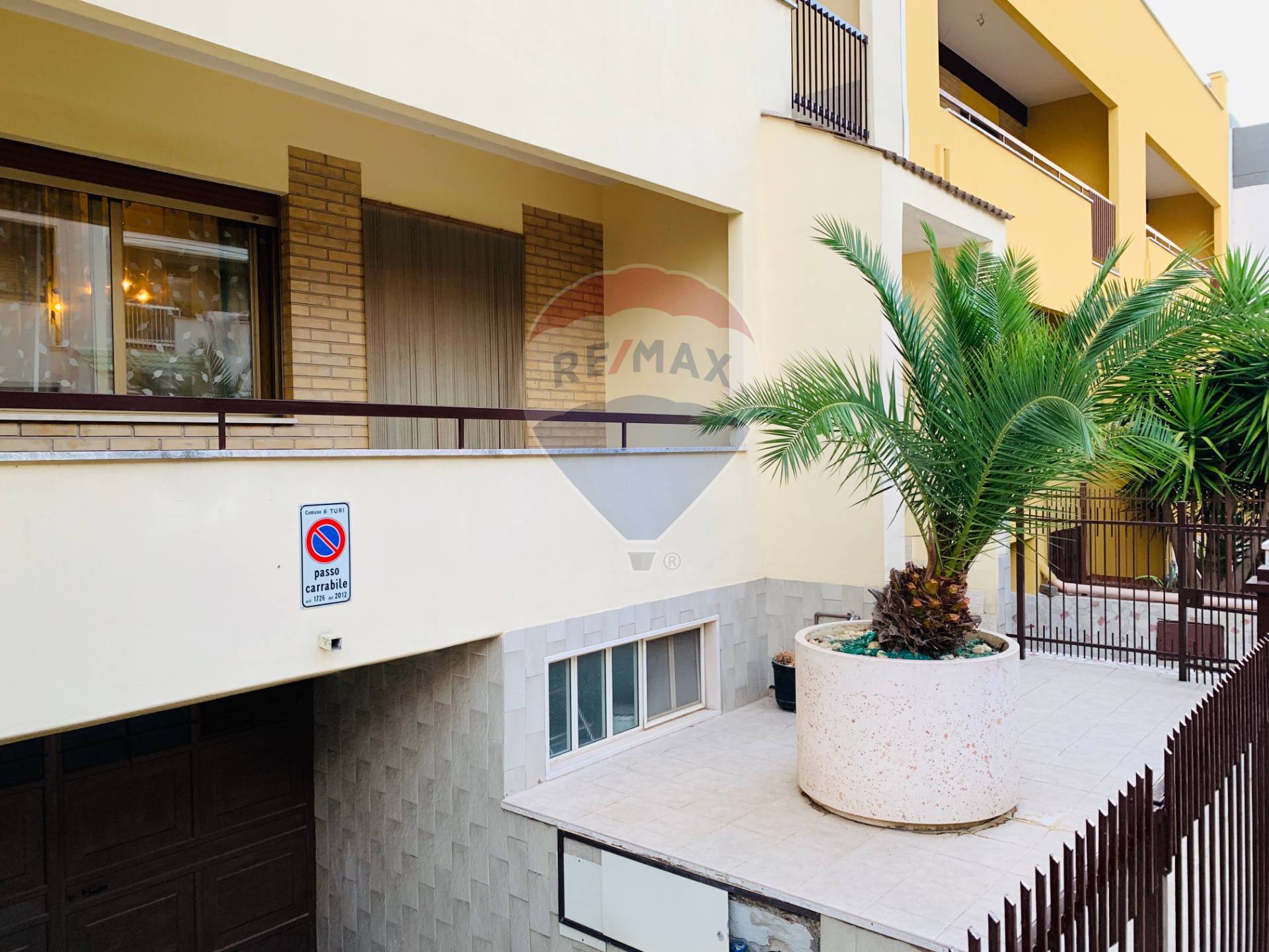 Villa TURI vendita    RE/MAX Oltre