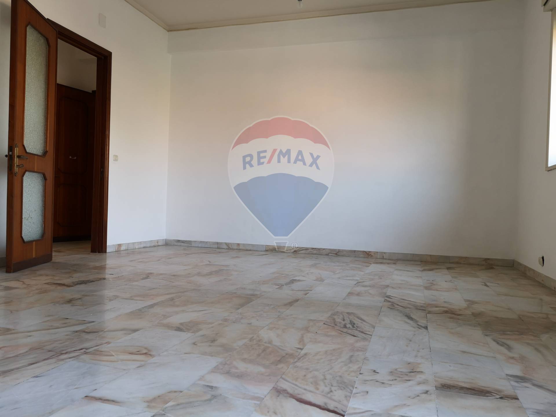  gravina-di-catania vendita quart:  re-max-estates