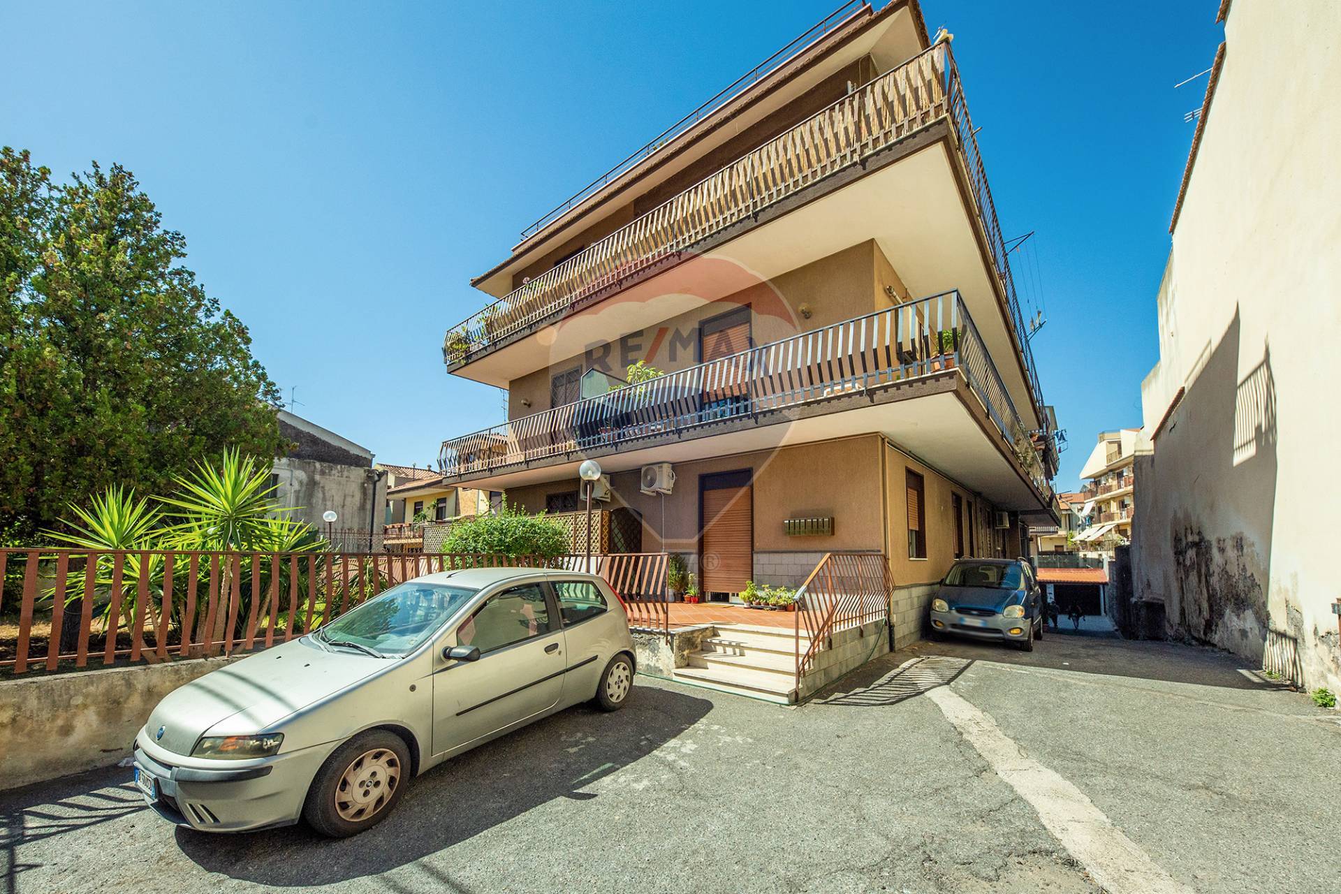  aci-castello vendita quart: cannizzaro re-max-city-home