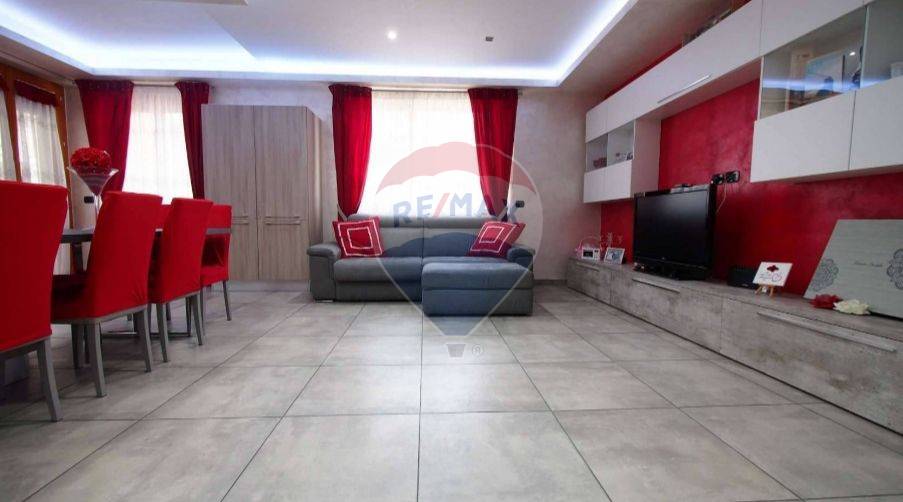  bruino vendita quart:  re/max sfera