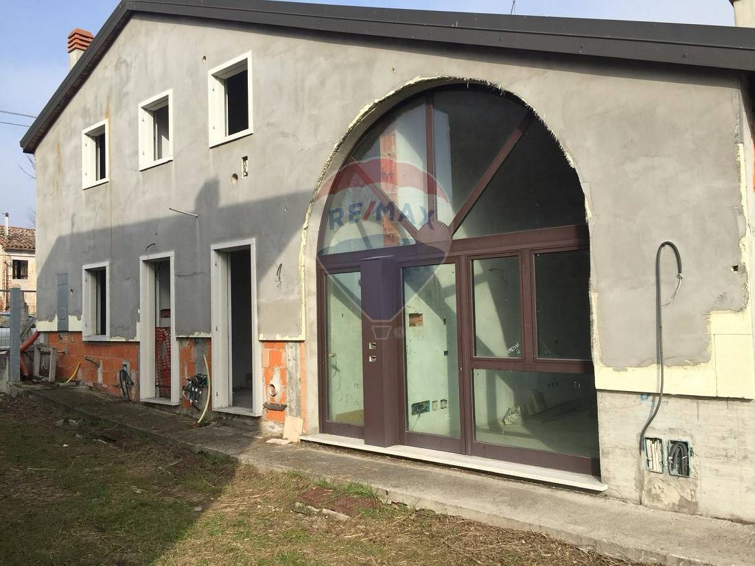 Villa Unifamiliare - Indipendente MINERBE vendita    RE/MAX Top Elegance
