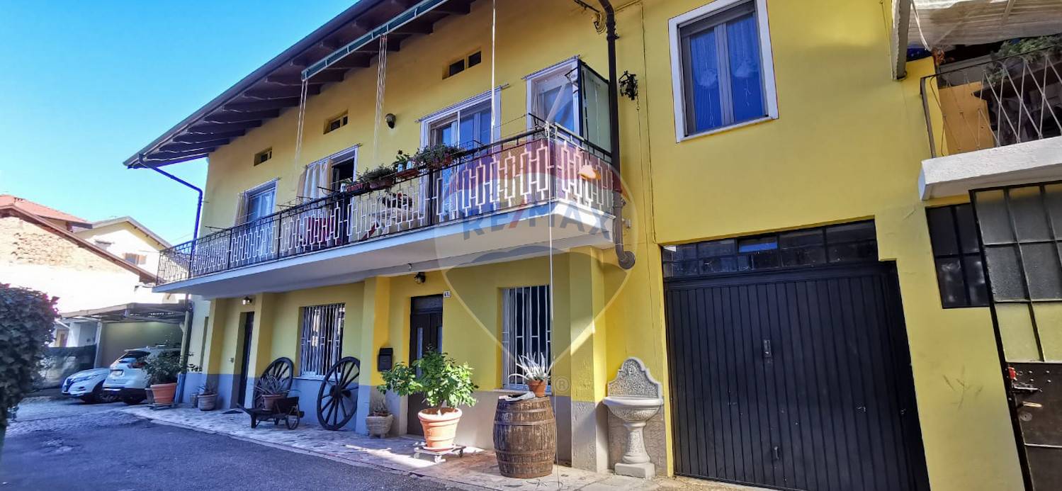 Villa Bifamiliare COSSATO vendita    RE/MAX Unit