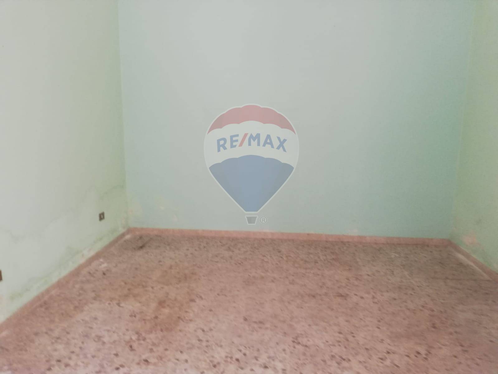 Villa Unifamiliare - Indipendente BELPASSO vendita    RE/MAX Fly