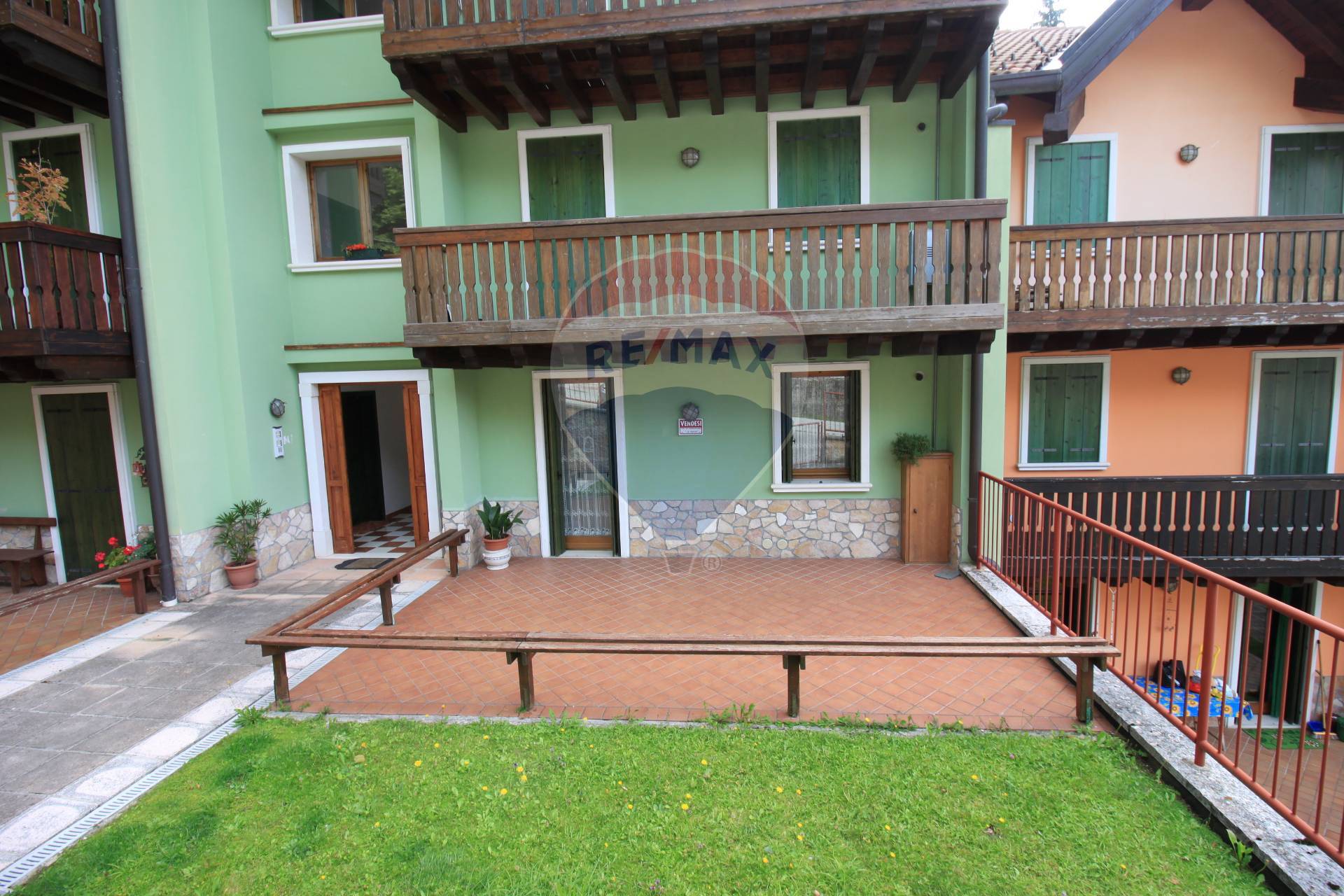 Appartamento TONEZZA DEL CIMONE vendita    RE/MAX Sunbeam