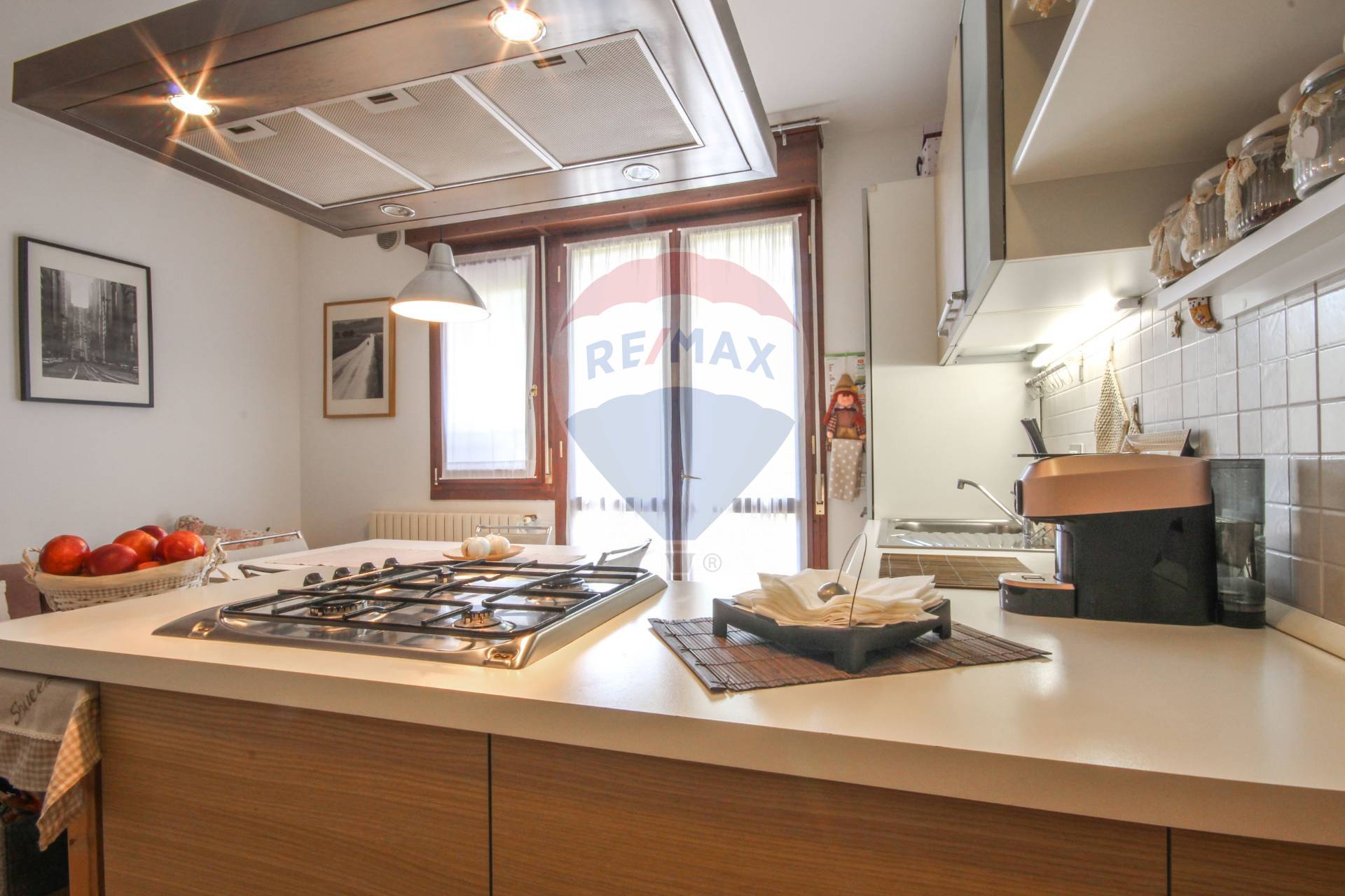 Appartamento LEGNARO vendita    RE/MAX Puntocase