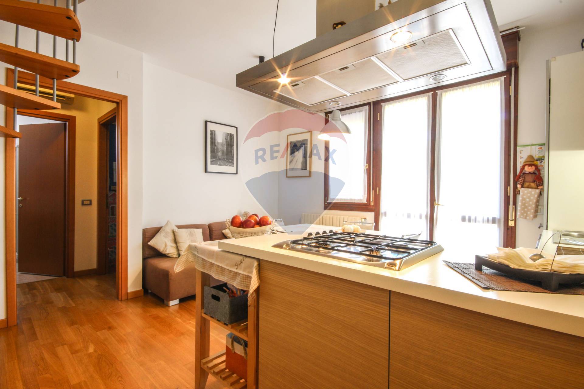 Appartamento LEGNARO vendita    RE/MAX Puntocase