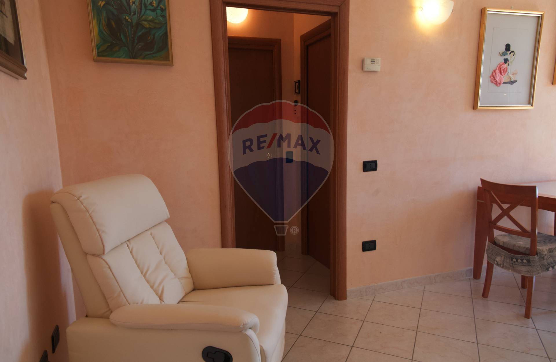 Appartamento CECINA vendita    RE/MAX Premiere