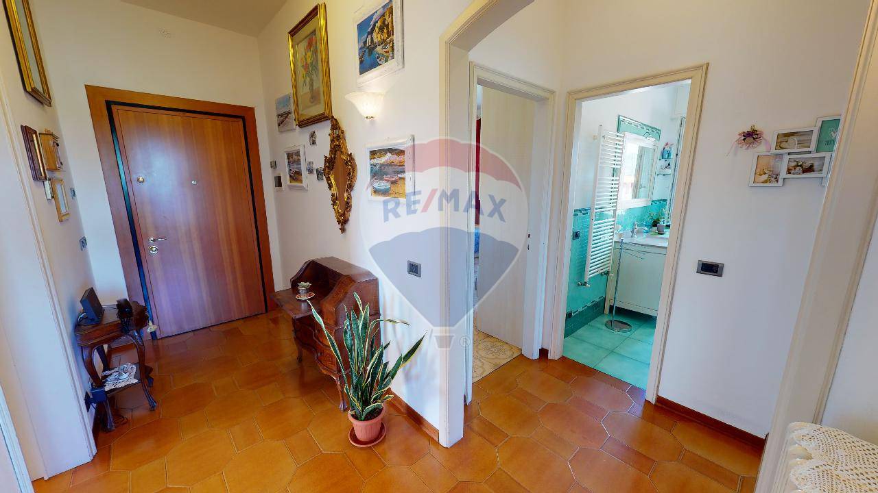 Appartamento CAMAIORE vendita  Lido di Camaiore  RE/MAX Quality House