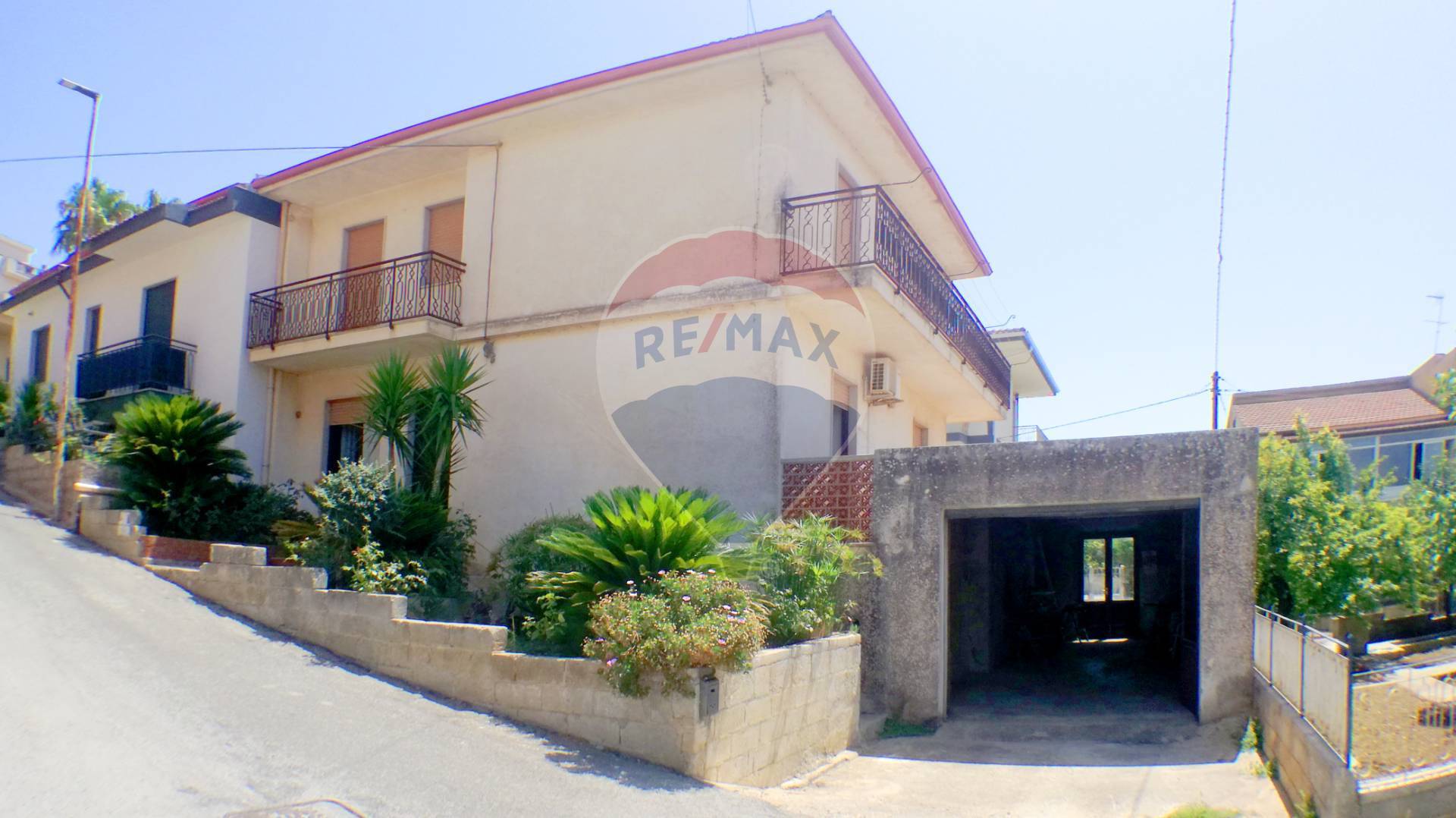  modica vendita quart: modica sorda re/max prima classe