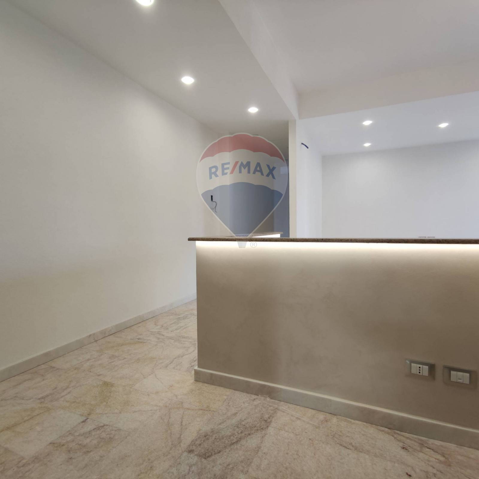 Appartamento BELPASSO vendita    RE/MAX Realizza