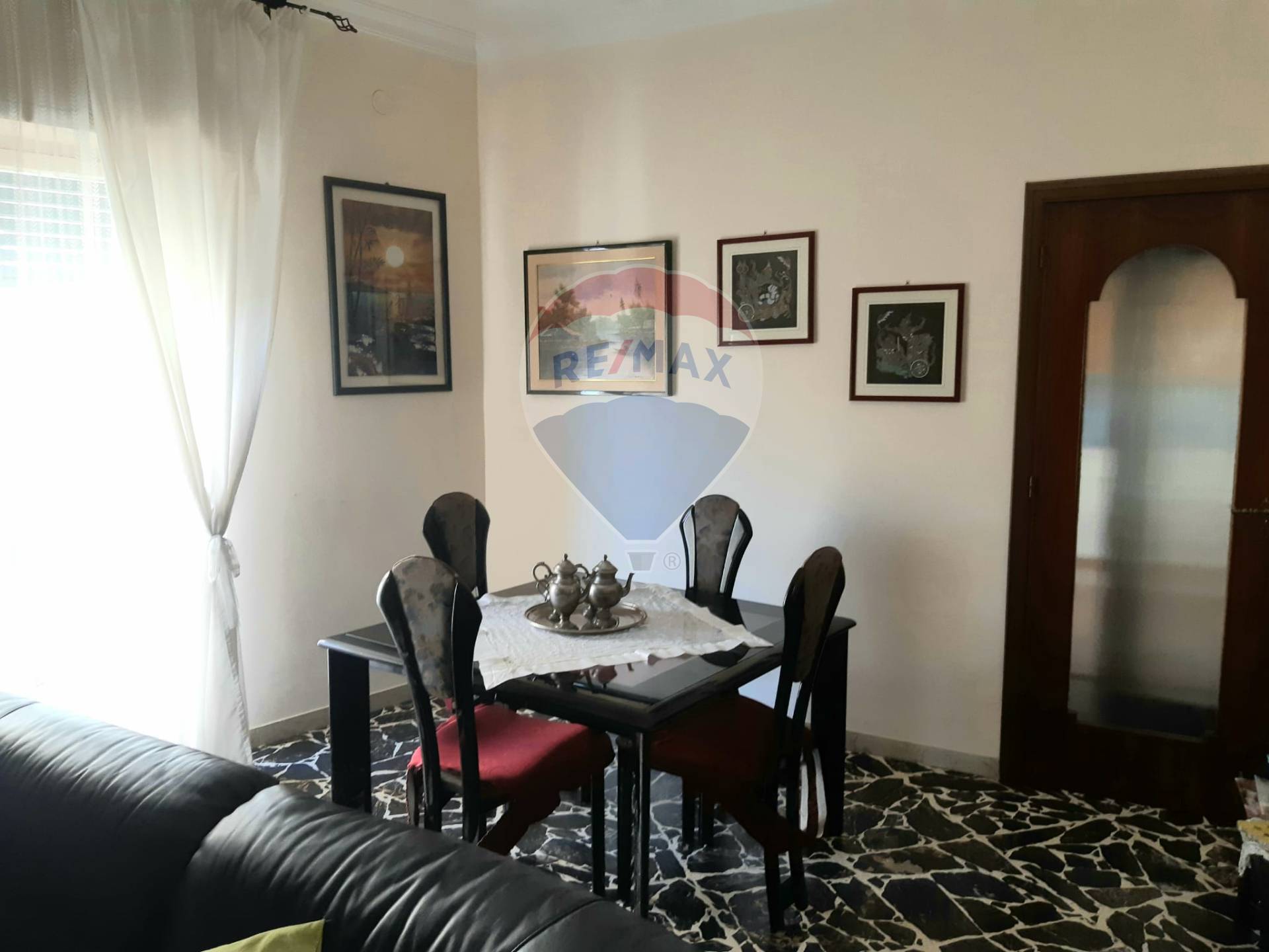  catania affitto quart: viale rapisardi re-max-realizza