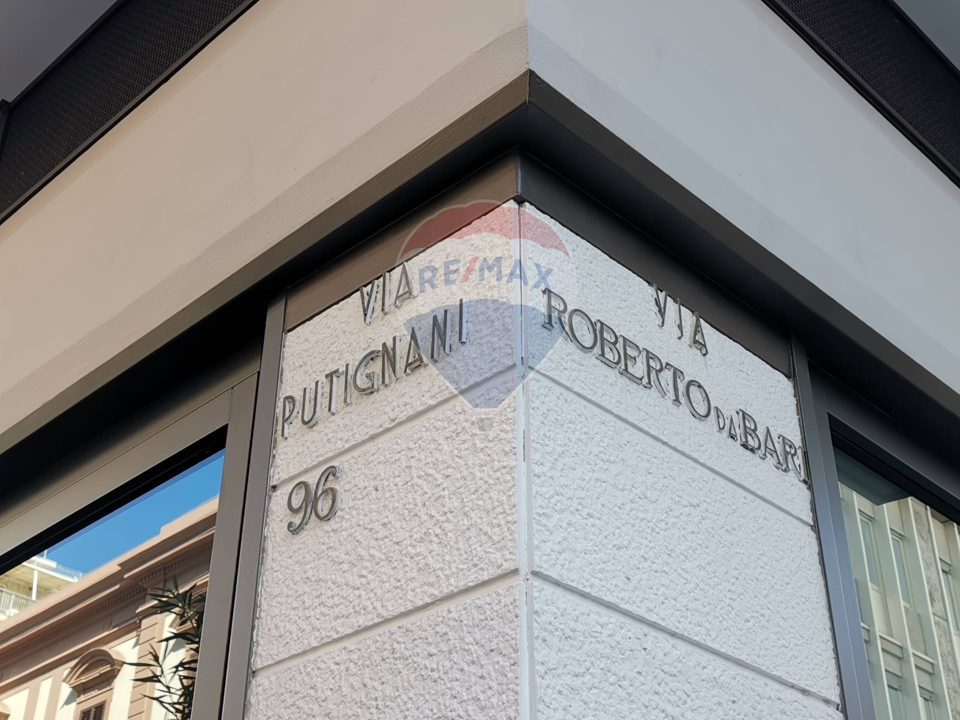 Box auto - Posto auto BARI affitto  Murat  RE/MAX Acquachiara