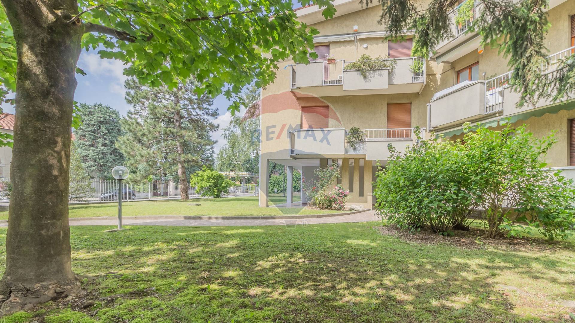 Appartamento GIUSSANO vendita    RE/MAX Futura Immobiliare