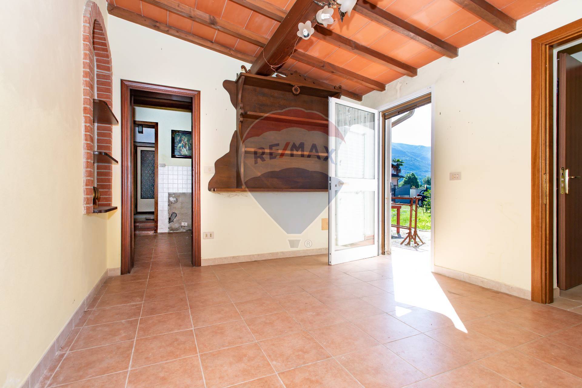 Villa Unifamiliare - Indipendente CAMAIORE vendita    RE/MAX Quality House