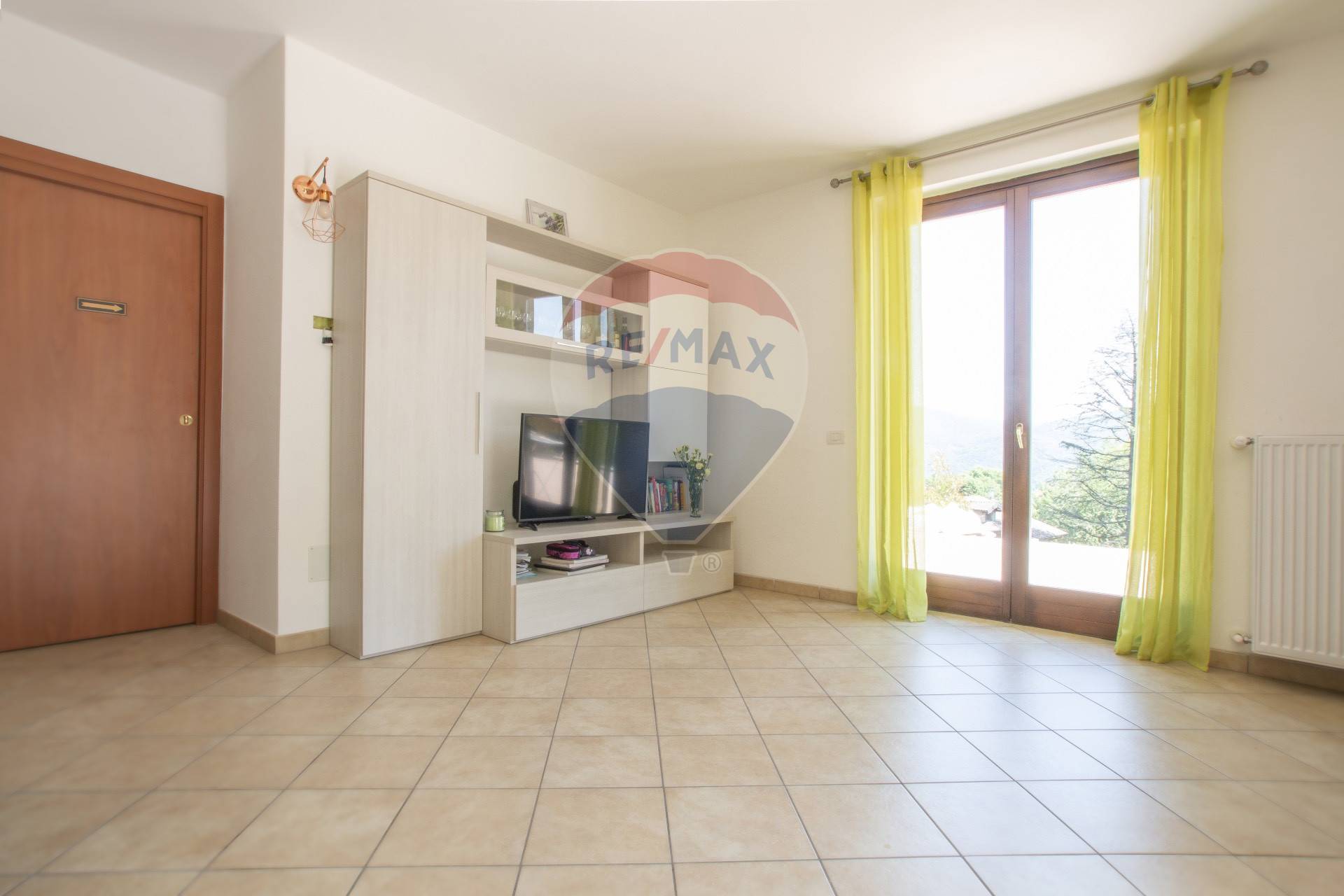 Villa CUASSO AL MONTE vendita    RE/MAX Trust