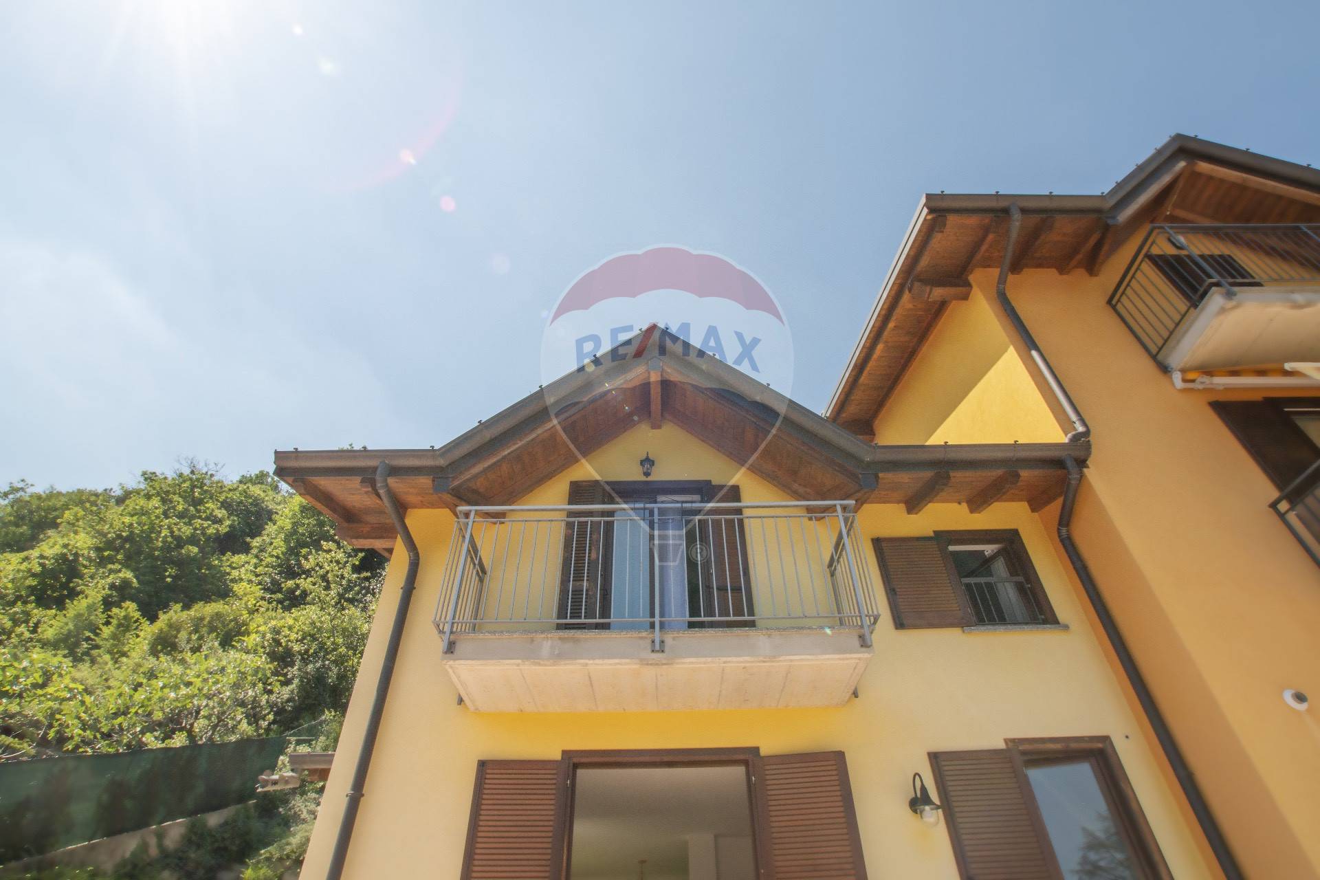 Villa CUASSO AL MONTE vendita    RE/MAX Trust