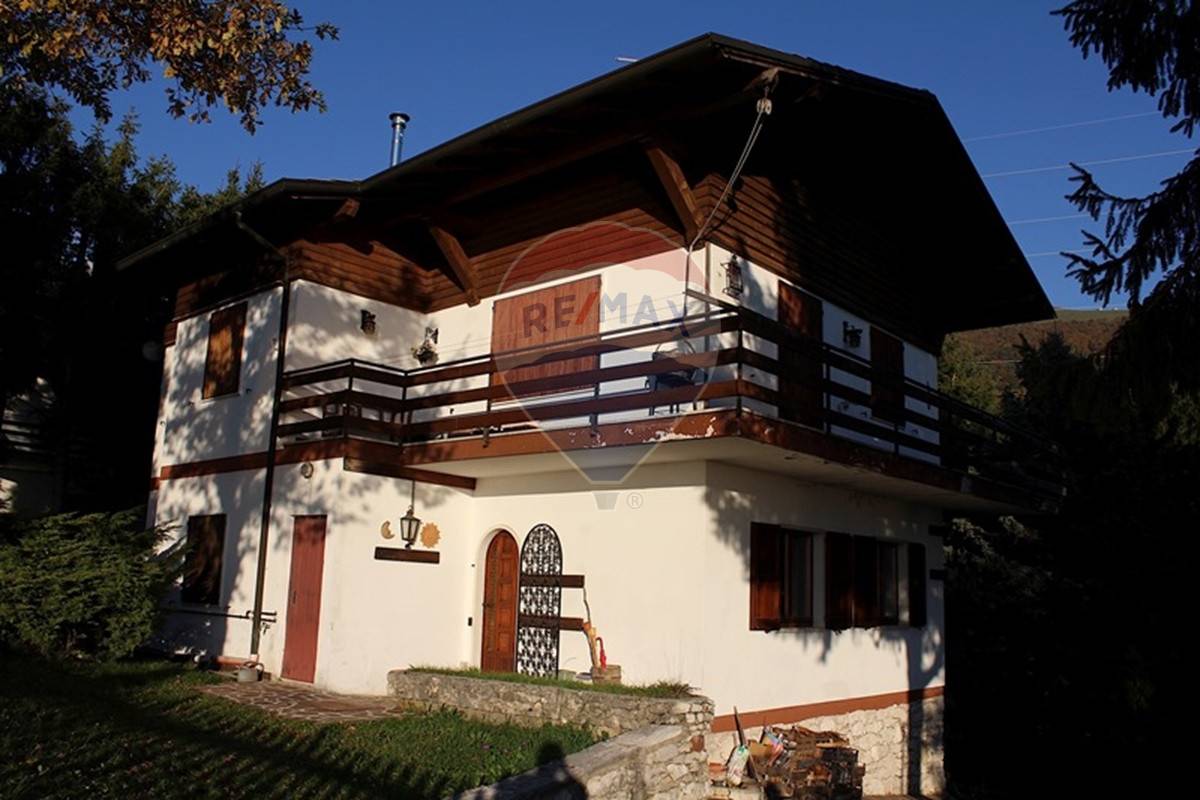  san-zeno-di-montagna vendita quart:  re-max-lago