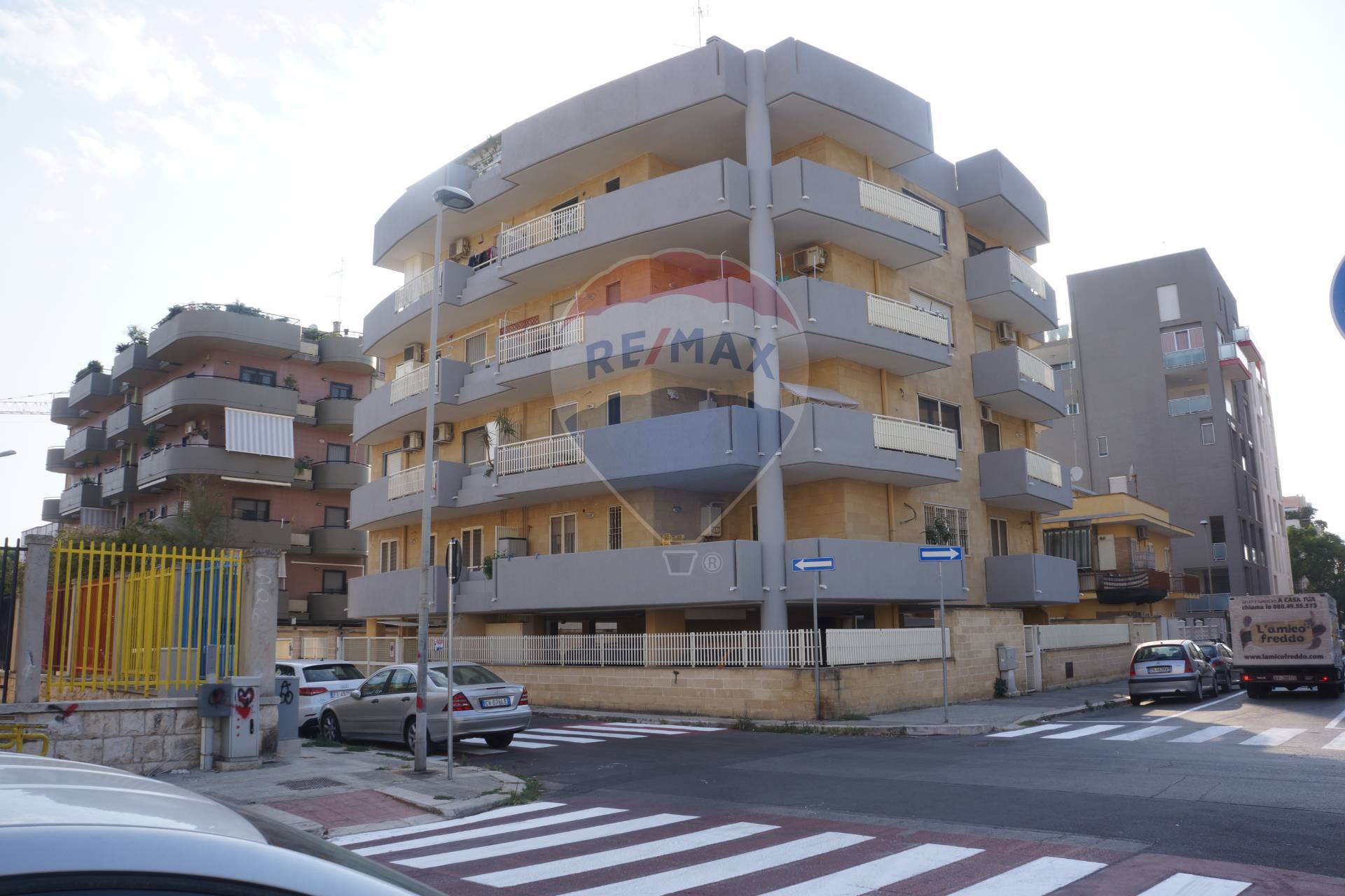  bari vendita quart: zona faro re-max-acquachiara