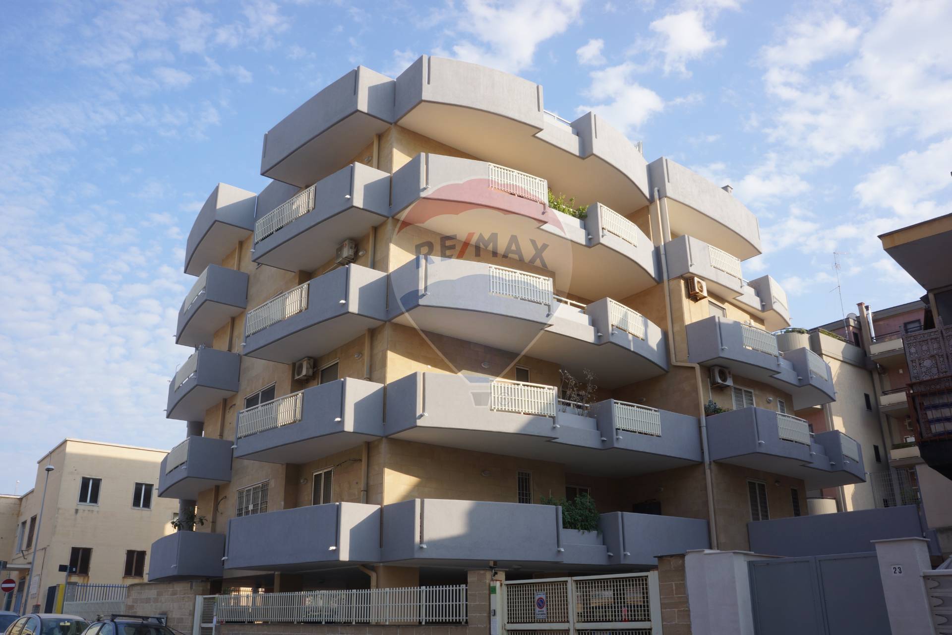 Appartamento BARI vendita  Zona Faro  RE/MAX Acquachiara