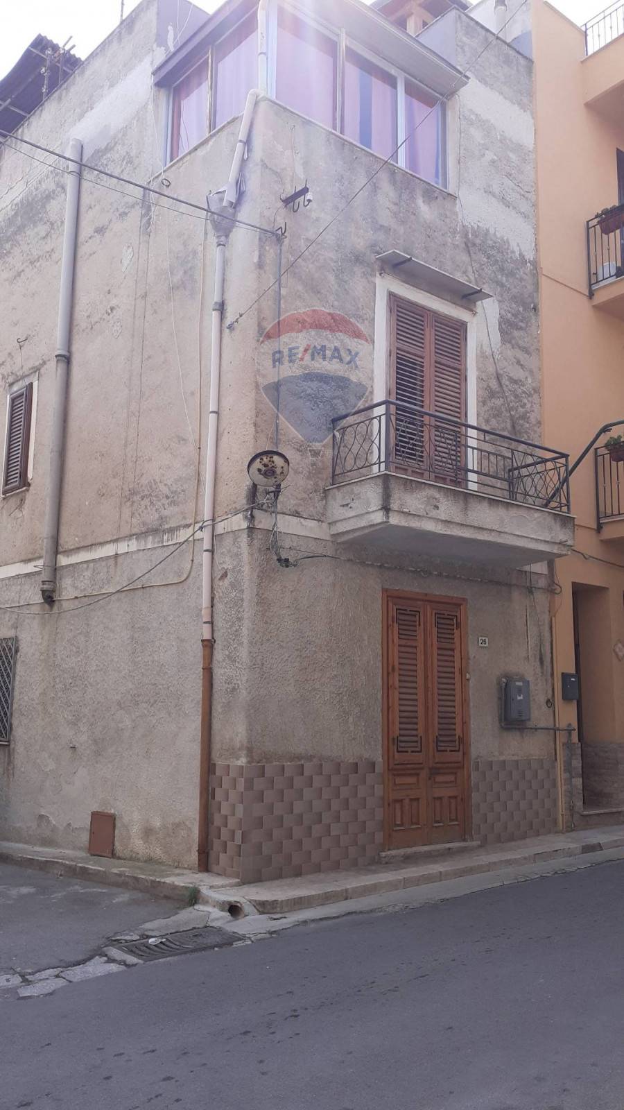  casteldaccia vendita quart:  re/max master home