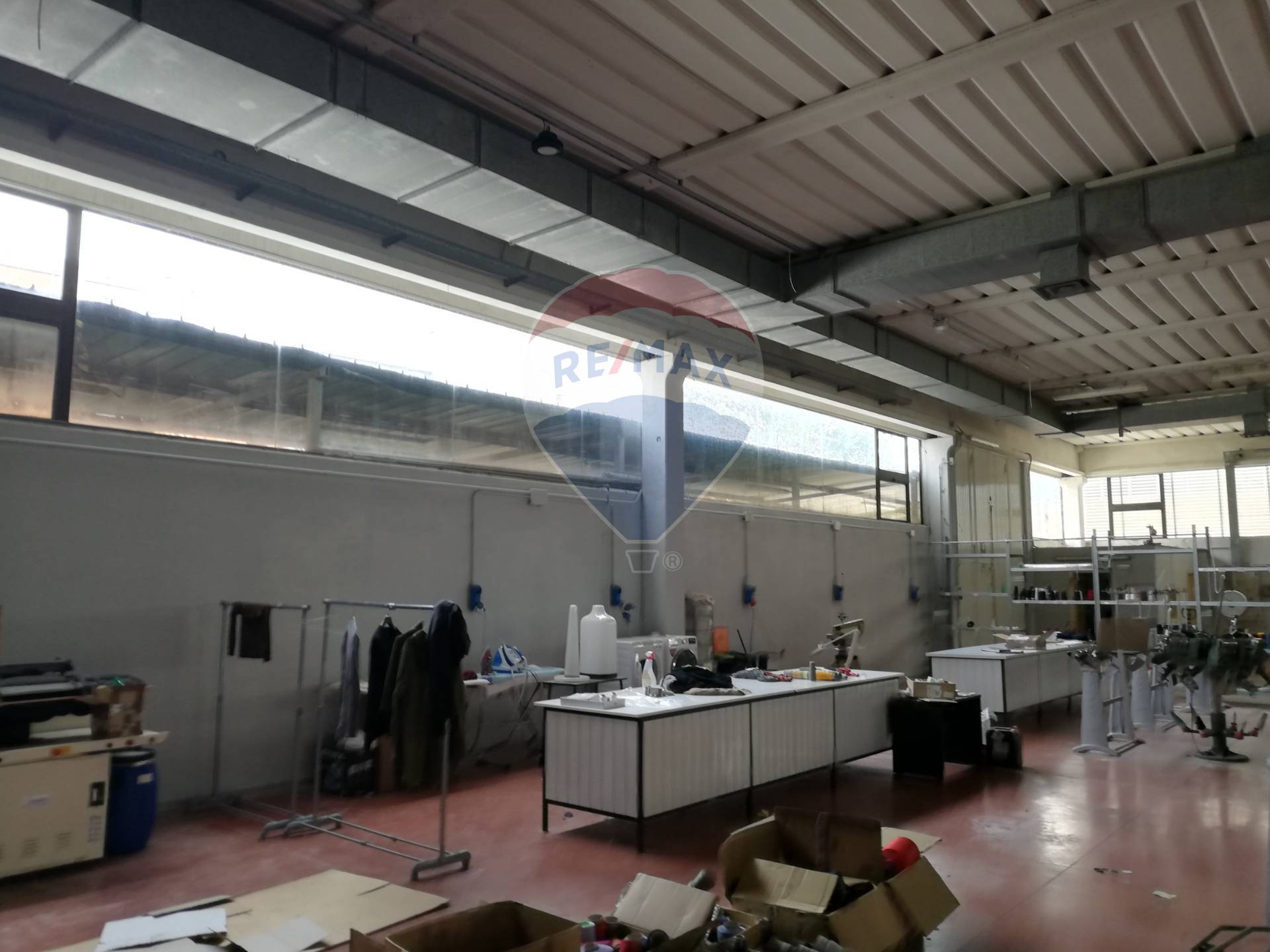 Capannone Commerciale PERUGIA affitto  Piccione  RE/MAX Famosa