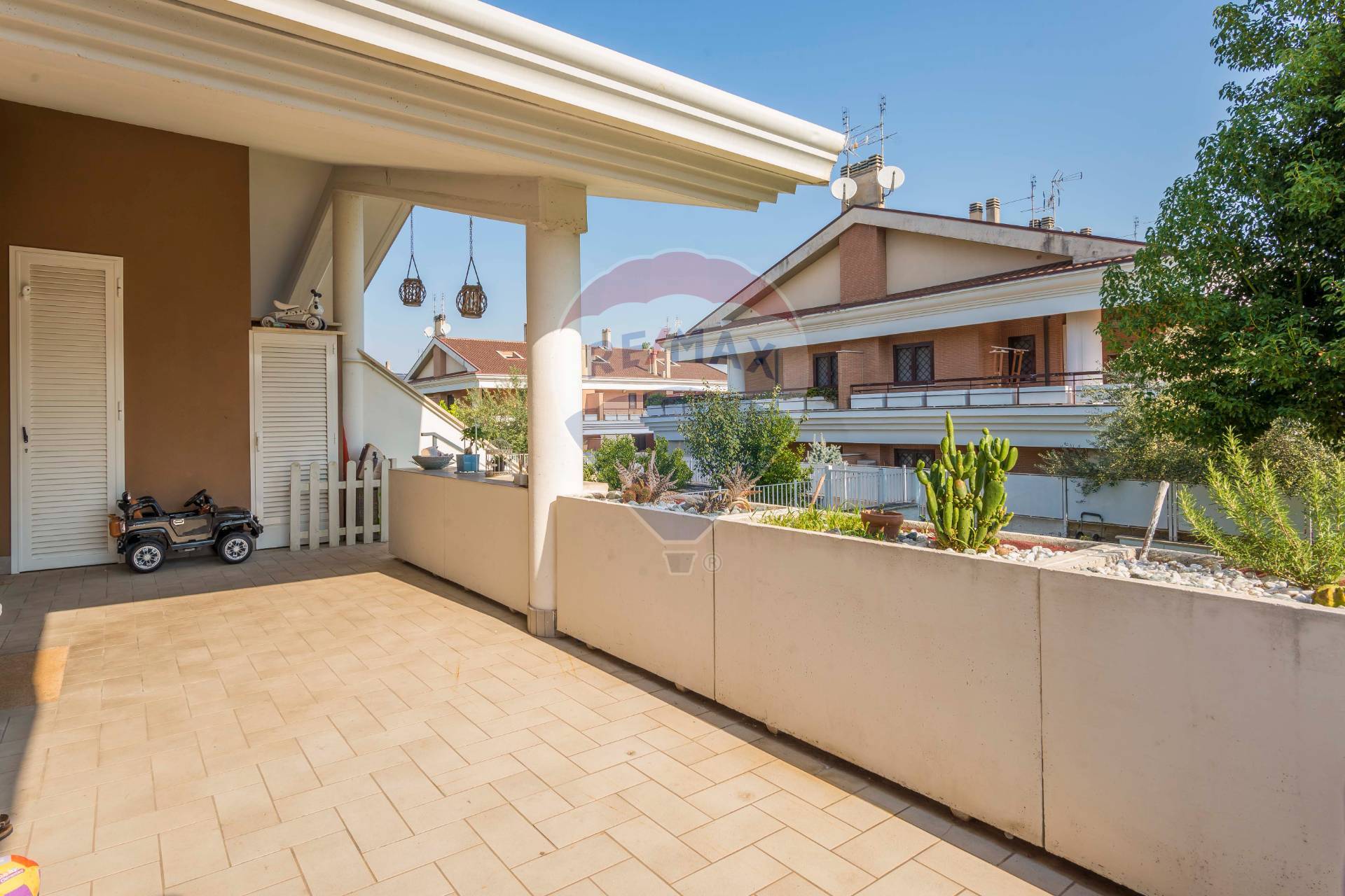 Villa ROMA vendita  Morena  RE/MAX Opzione Casa