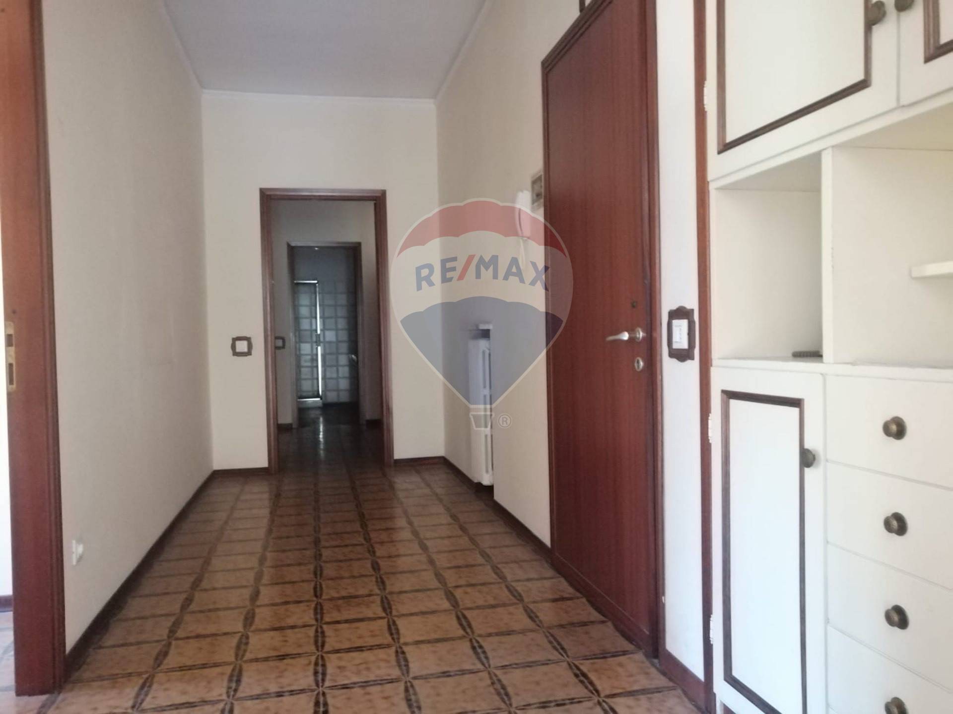 Appartamento CASTELNOVO DI SOTTO vendita    RE/MAX Tricolore