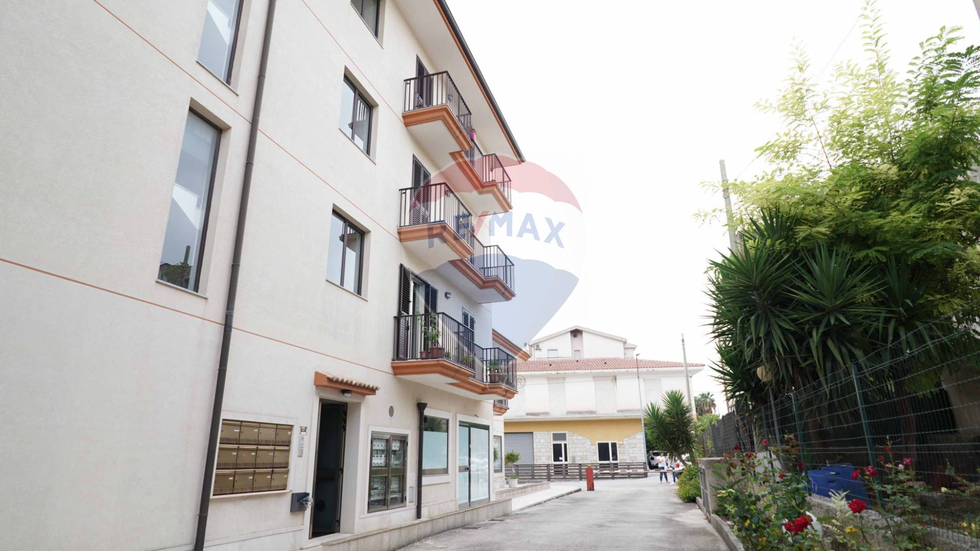 Appartamento MODICA vendita  Frigintini  RE/MAX Prima Classe