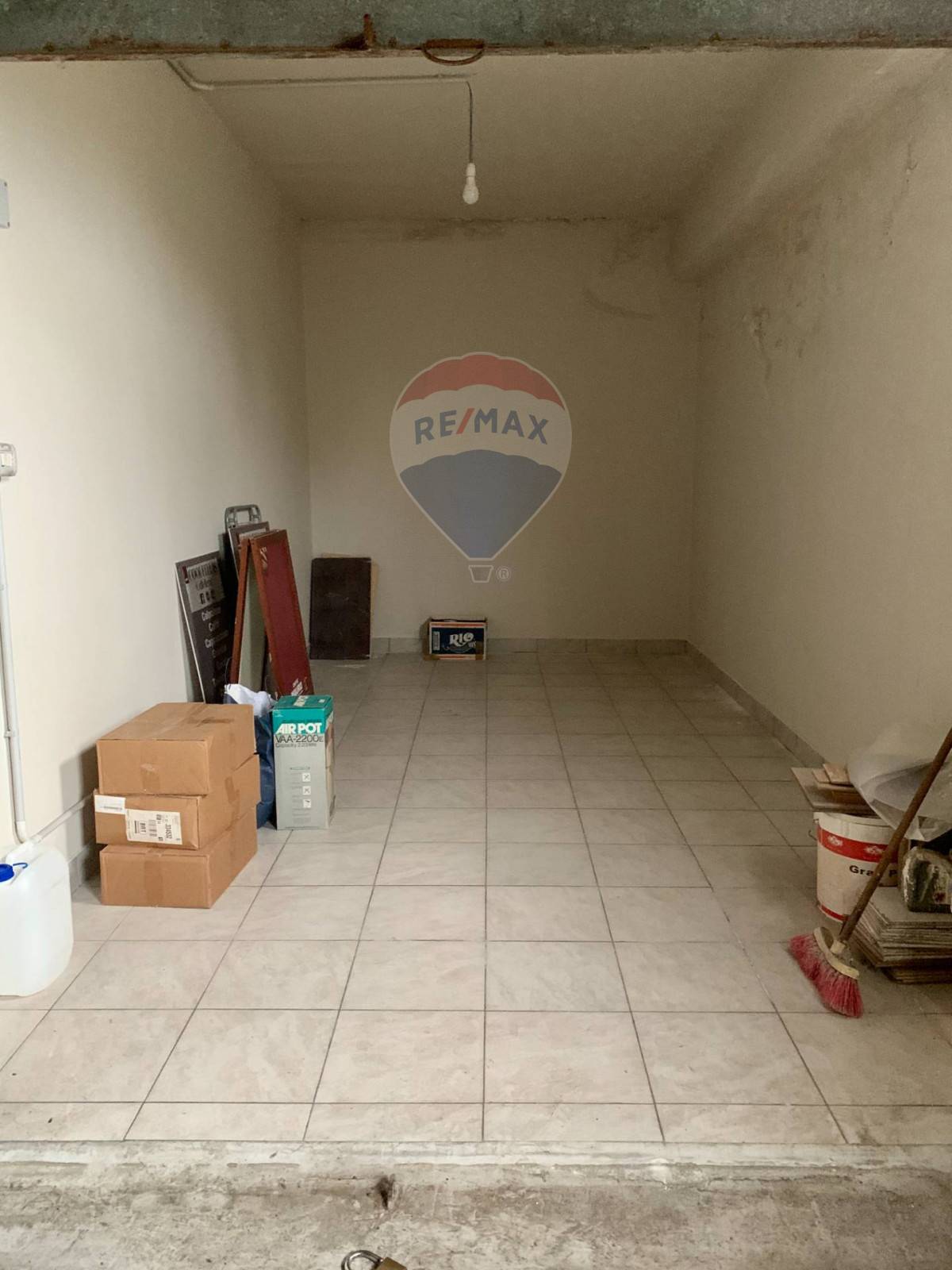 Box auto - Posto auto CATANIA affitto    RE/MAX White House