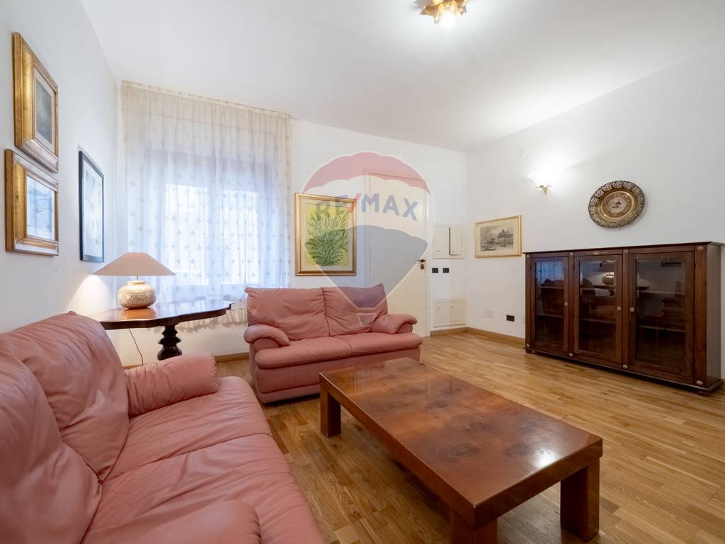 Villa Unifamiliare - Indipendente CAGLIARI vendita  Is Mirrionis  RE/MAX Incontro
