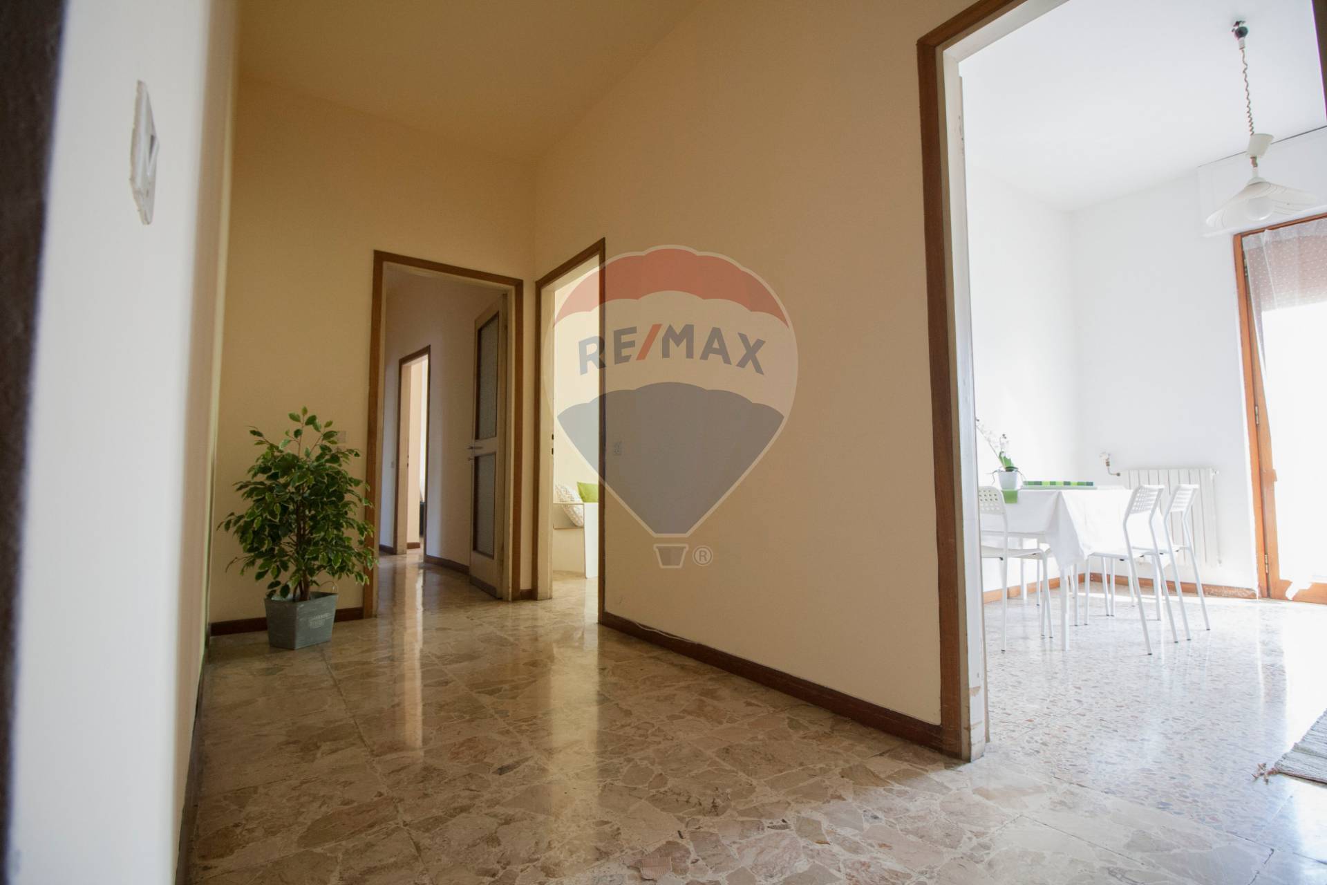 Appartamento BESANA IN BRIANZA vendita    RE/MAX Futura Immobiliare