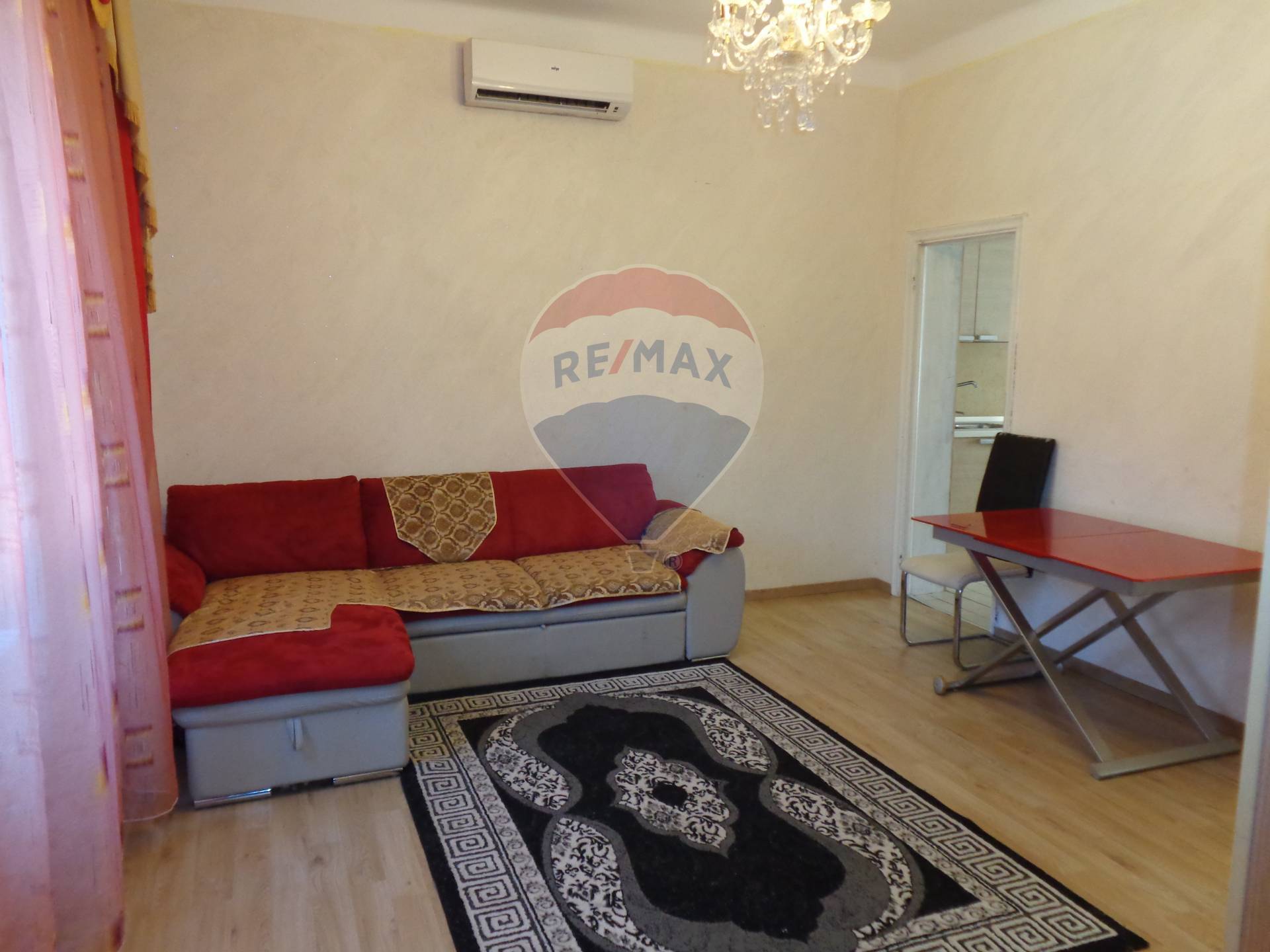  ancona vendita quart:  re/max centro casa