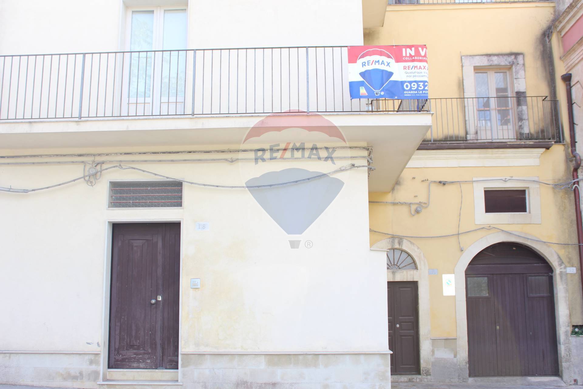 Villa Bifamiliare RAGUSA vendita  Ibla  RE/MAX Prima Classe