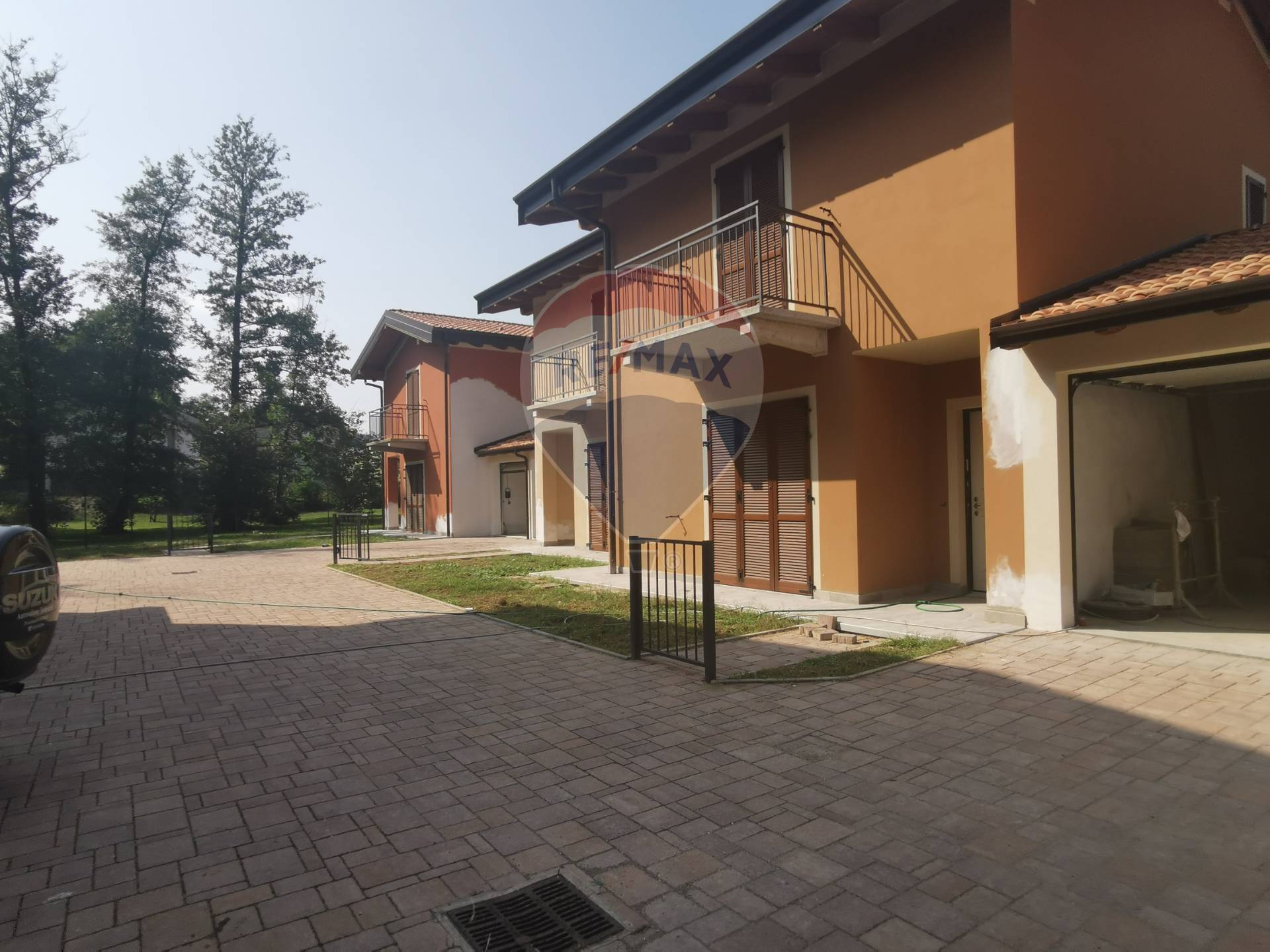 Villa ARONA vendita    RE/MAX Unit