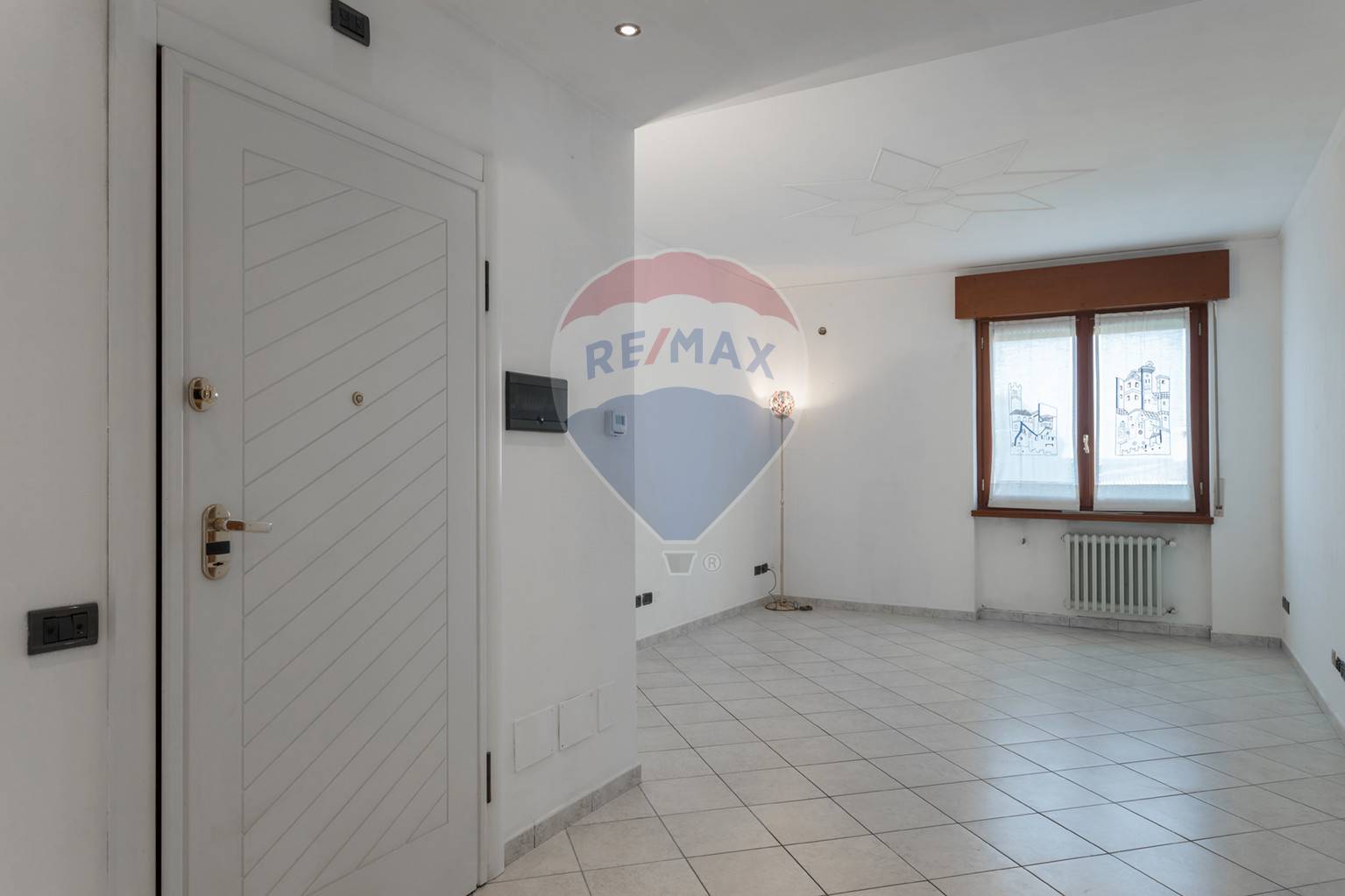  azzano san paolo vendita quart:  re/max expo 3