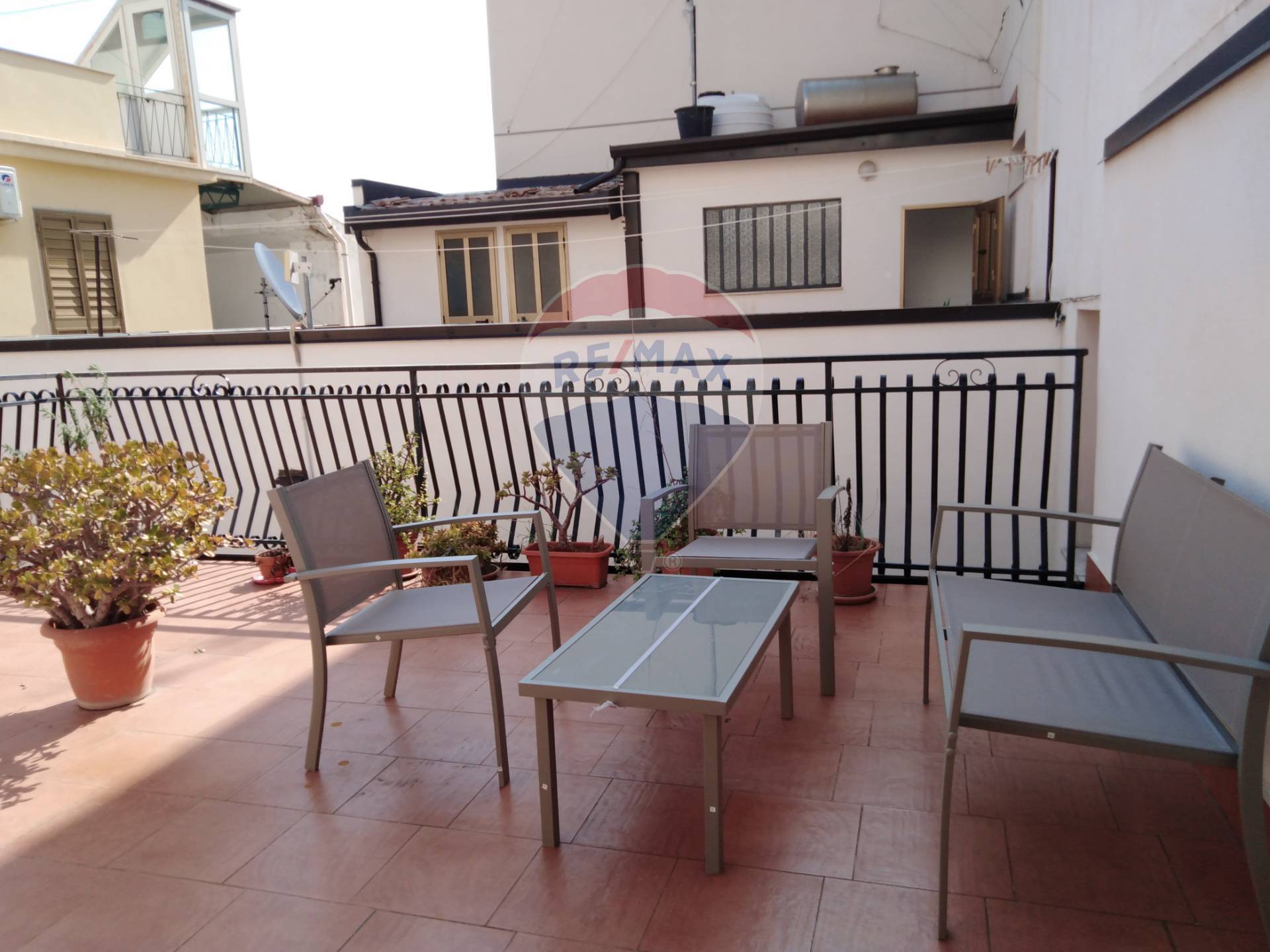  giardini-naxos vendita quart:  re/max crea casa