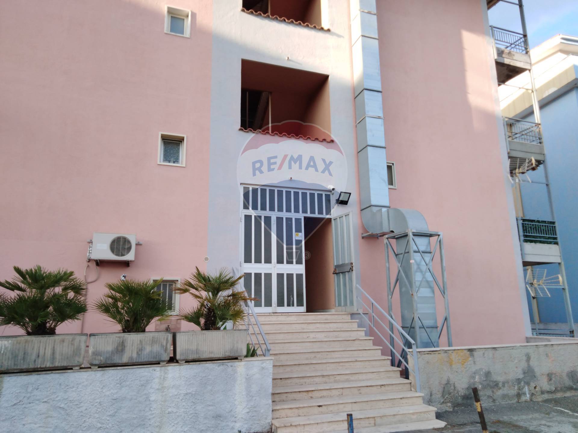 Appartamento GIARDINI-NAXOS vendita    RE/MAX Crea Casa