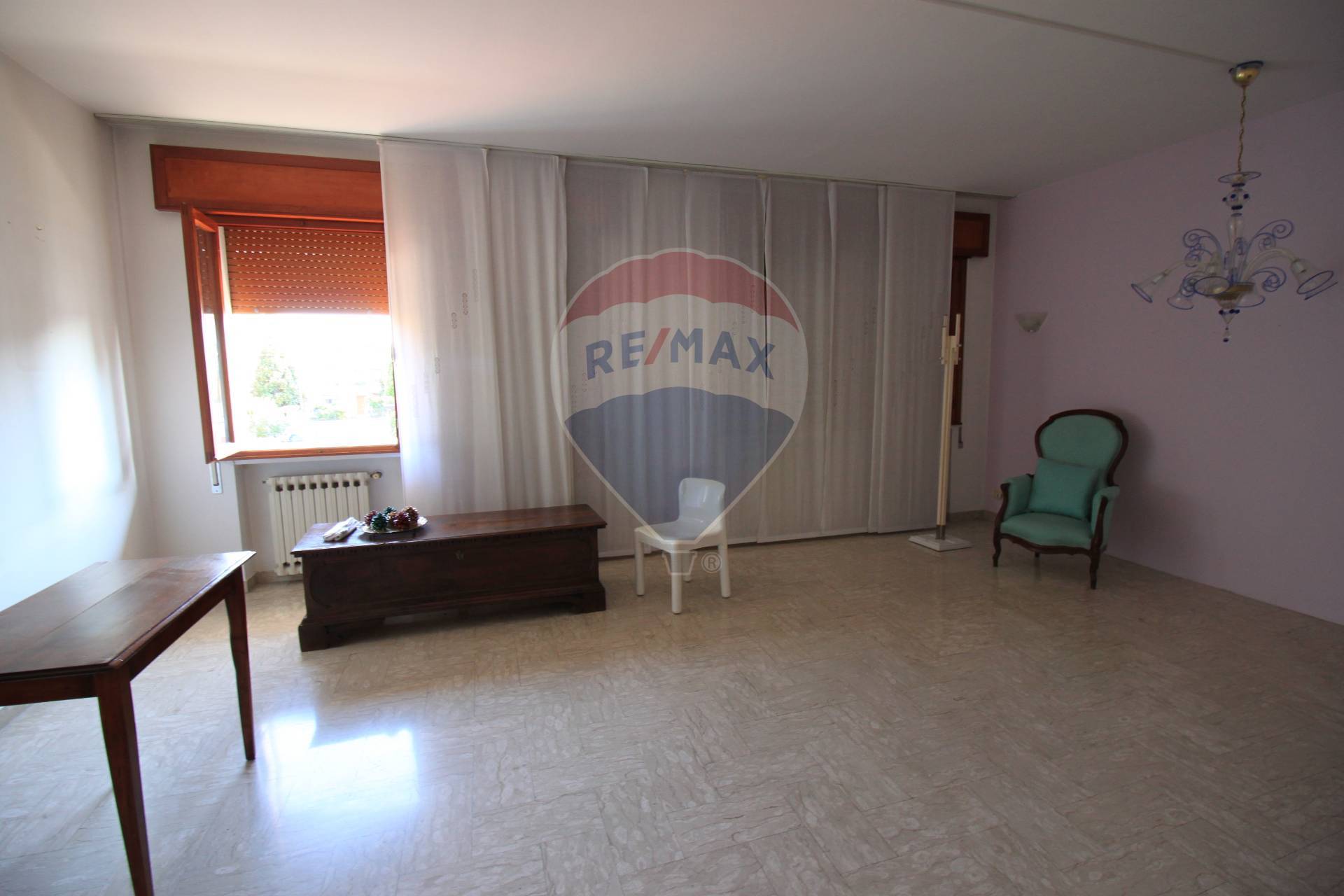  monselice vendita quart:  re-max-sunbeam