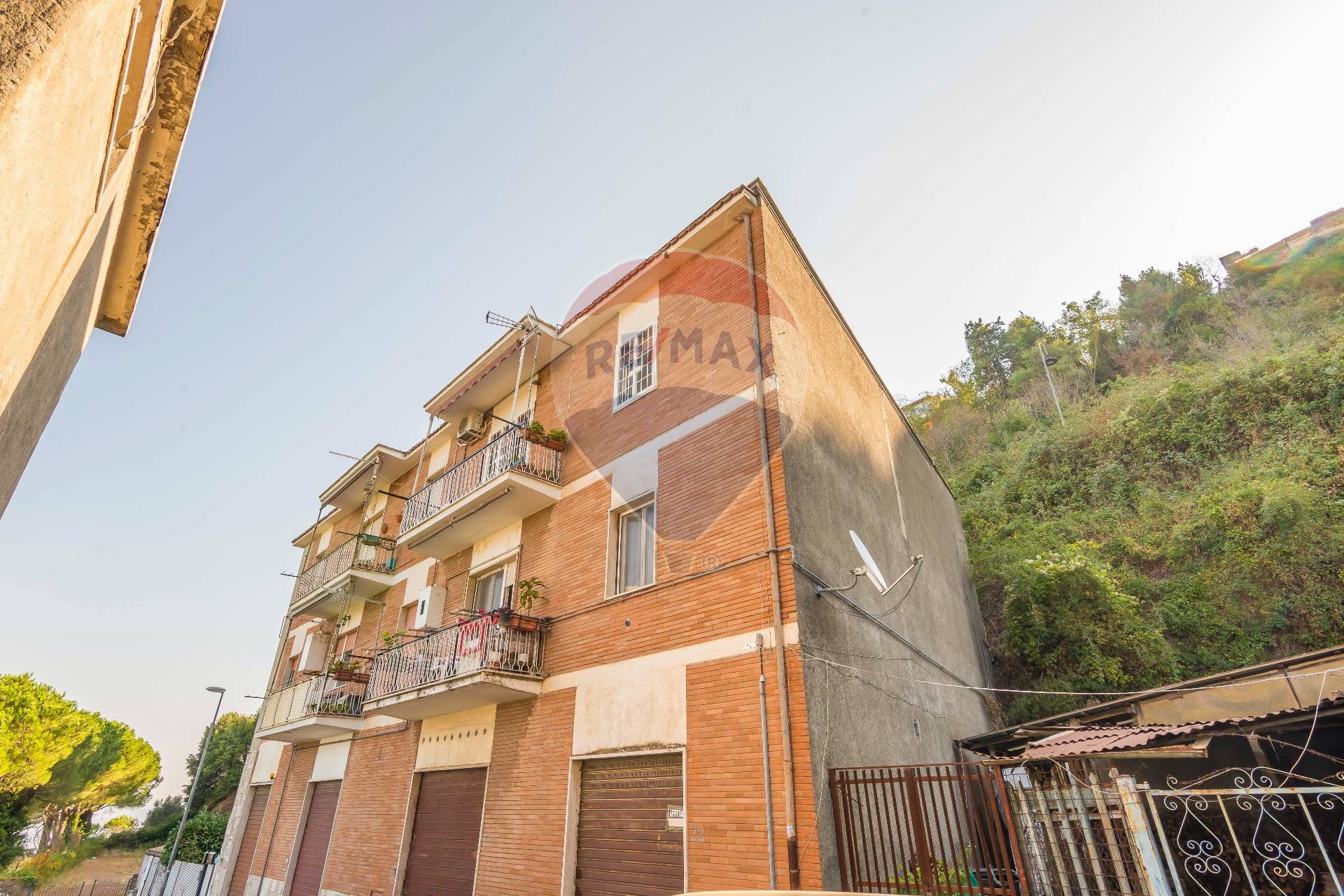  monte-compatri vendita quart:  re-max-opzione-casa