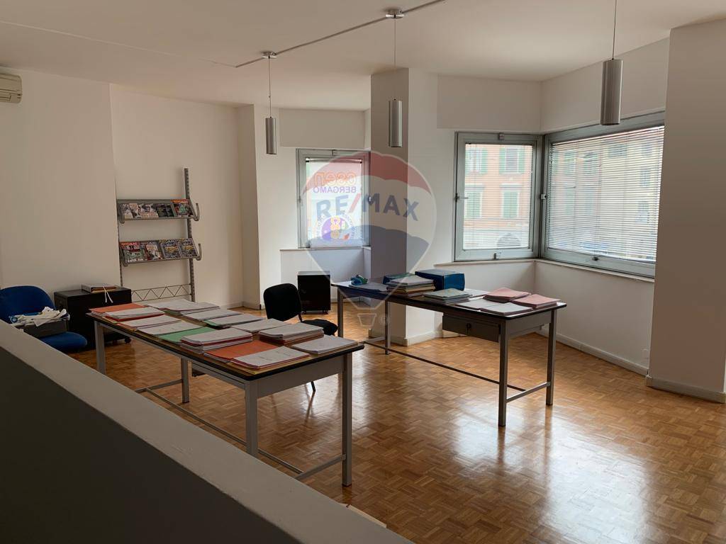  bergamo affitto quart: centrale re-max-expo-3