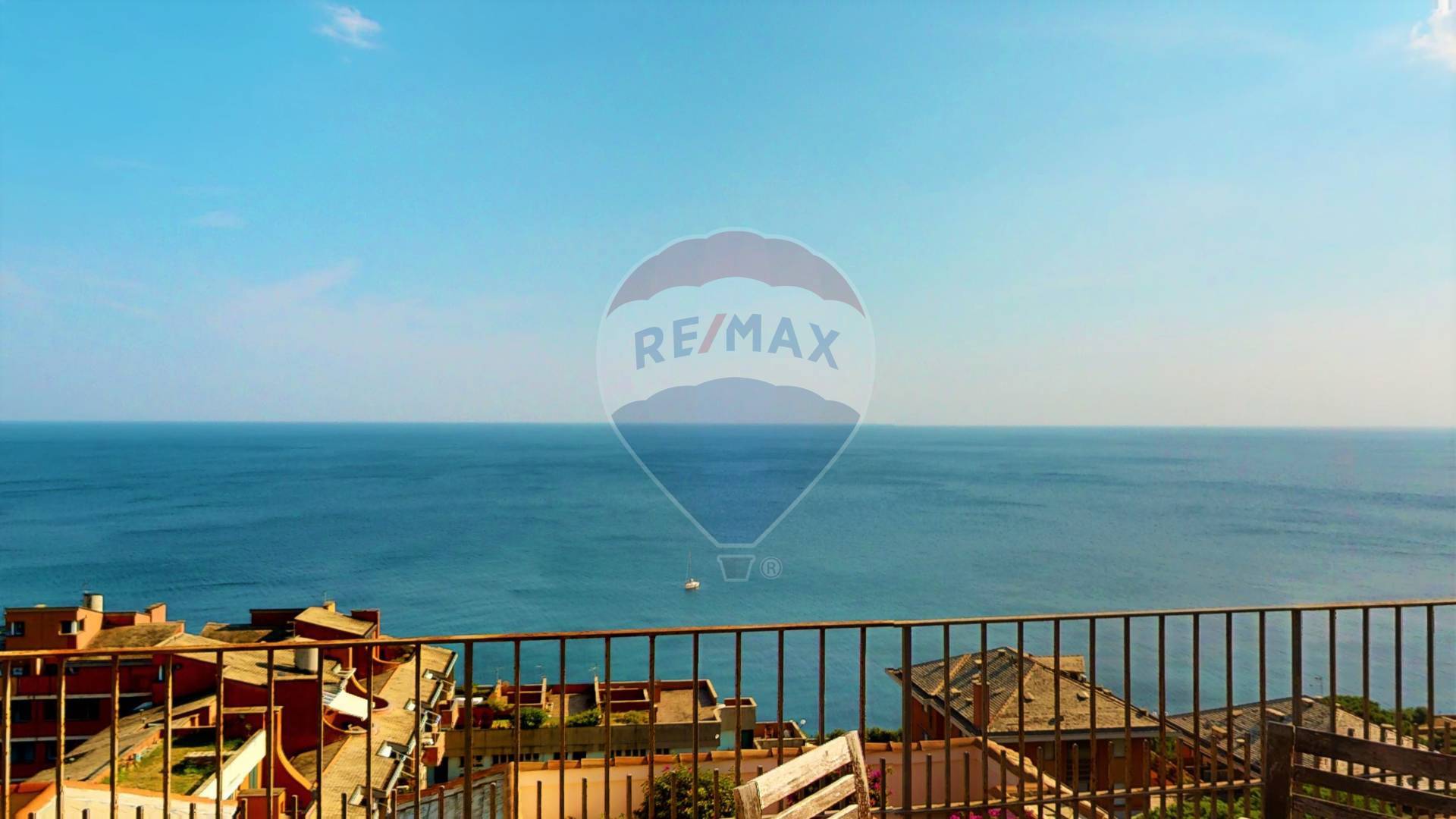  arenzano vendita quart: pineta di arenzano re/max med