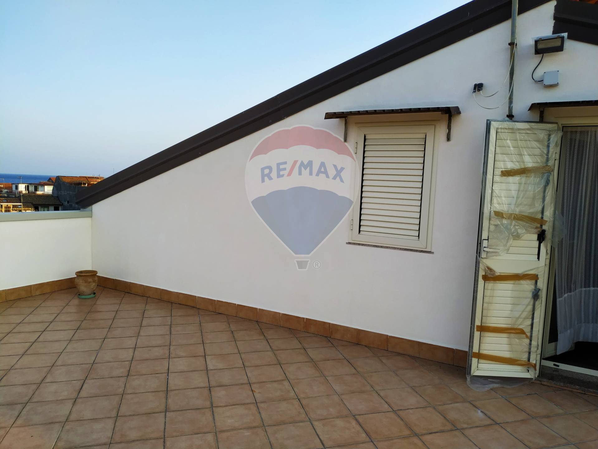  acireale vendita quart: stazzo re/max casaffare