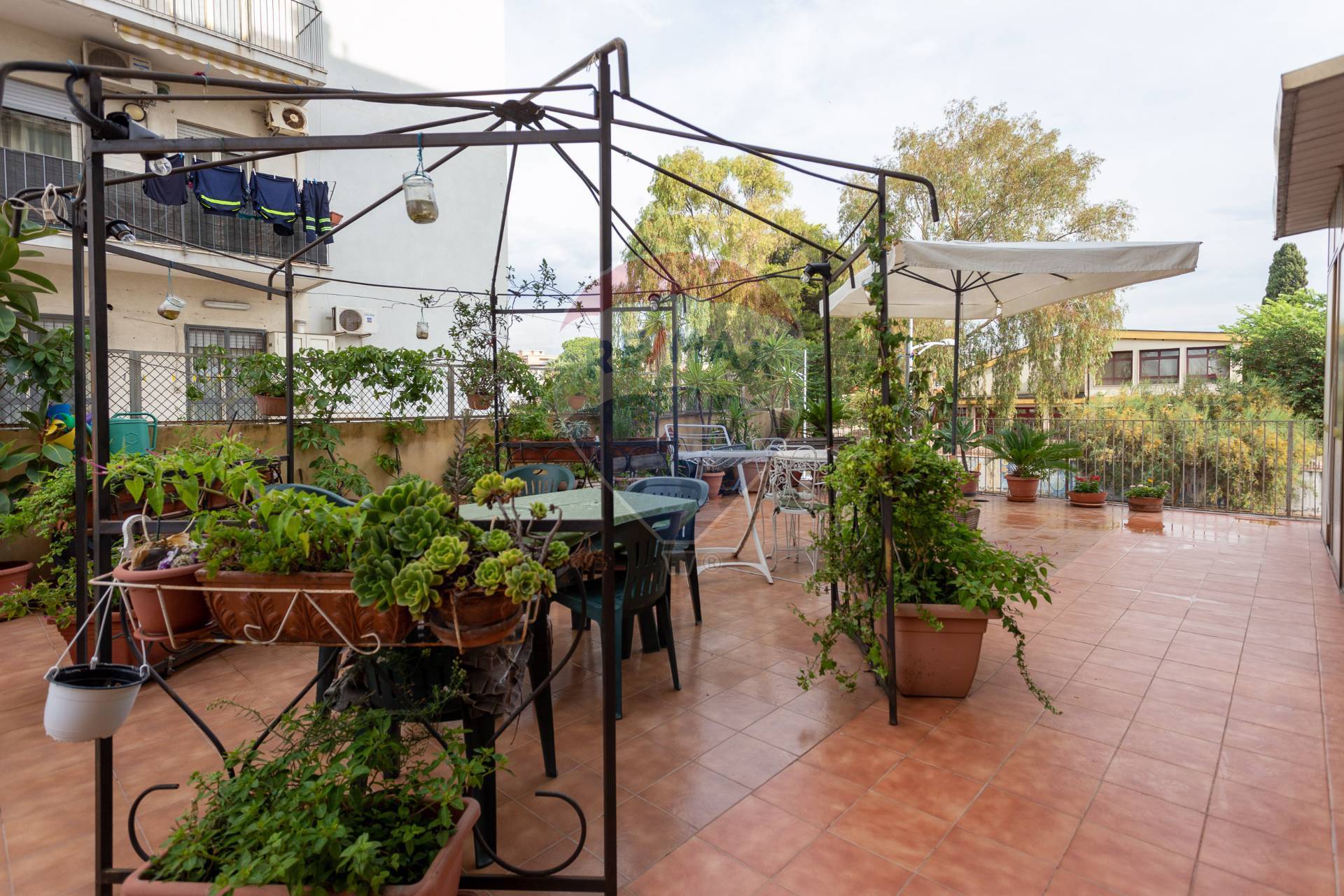  catania vendita quart:  re/max estates