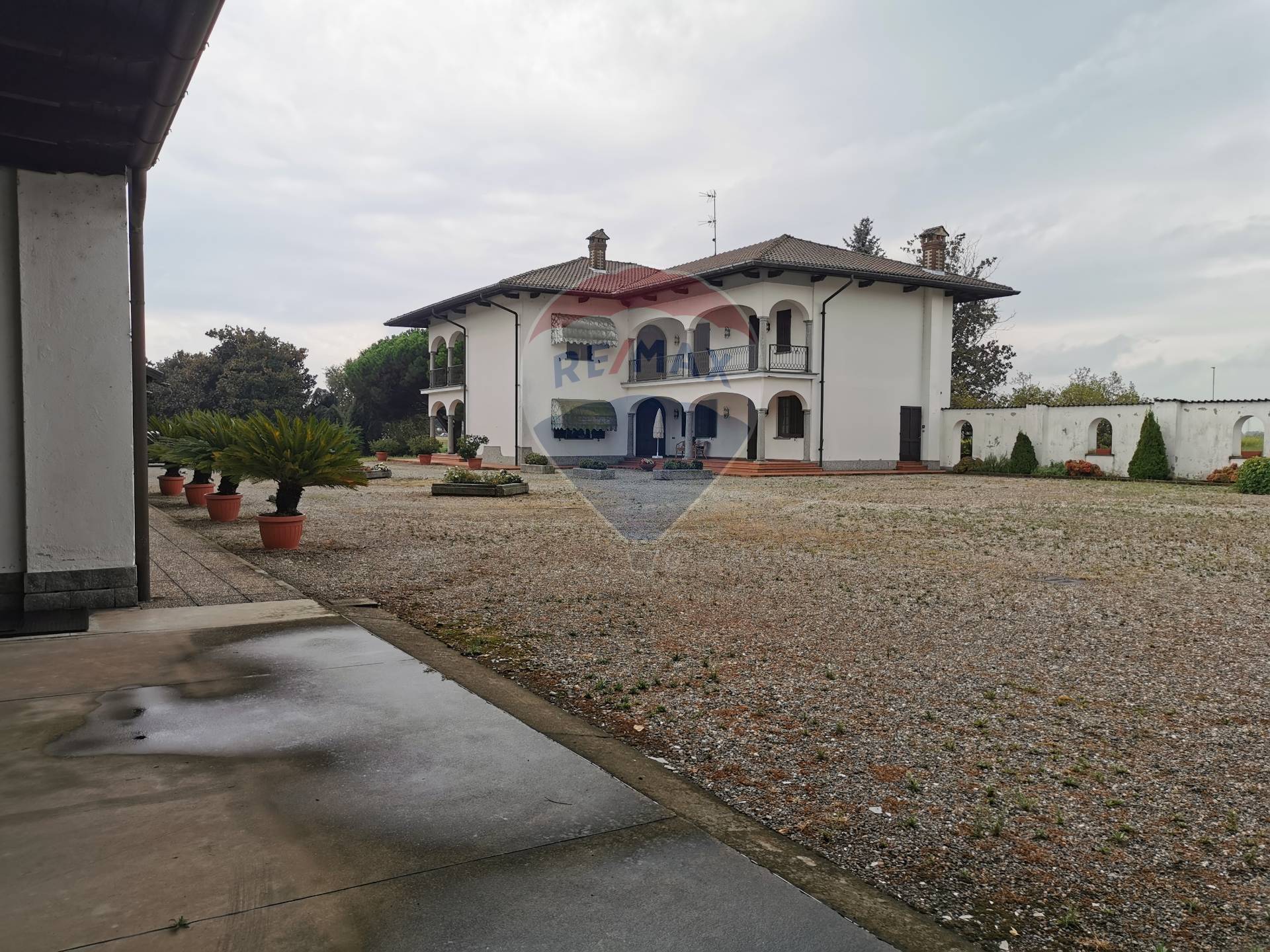 Rustico - Cascina NOVARA vendita  P. Mortara - S. Paolo  RE/MAX Unit